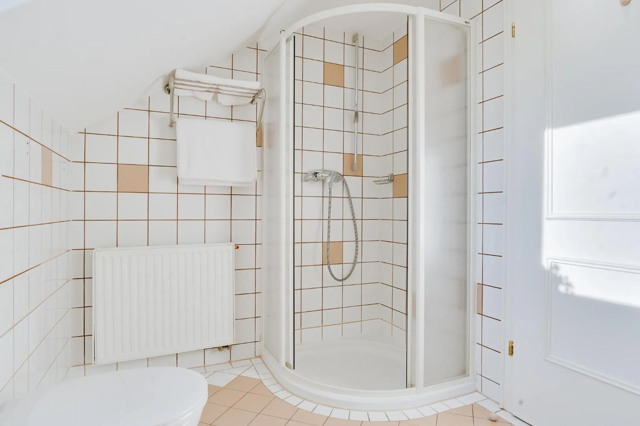 Shower in Atik Hotel Vienna