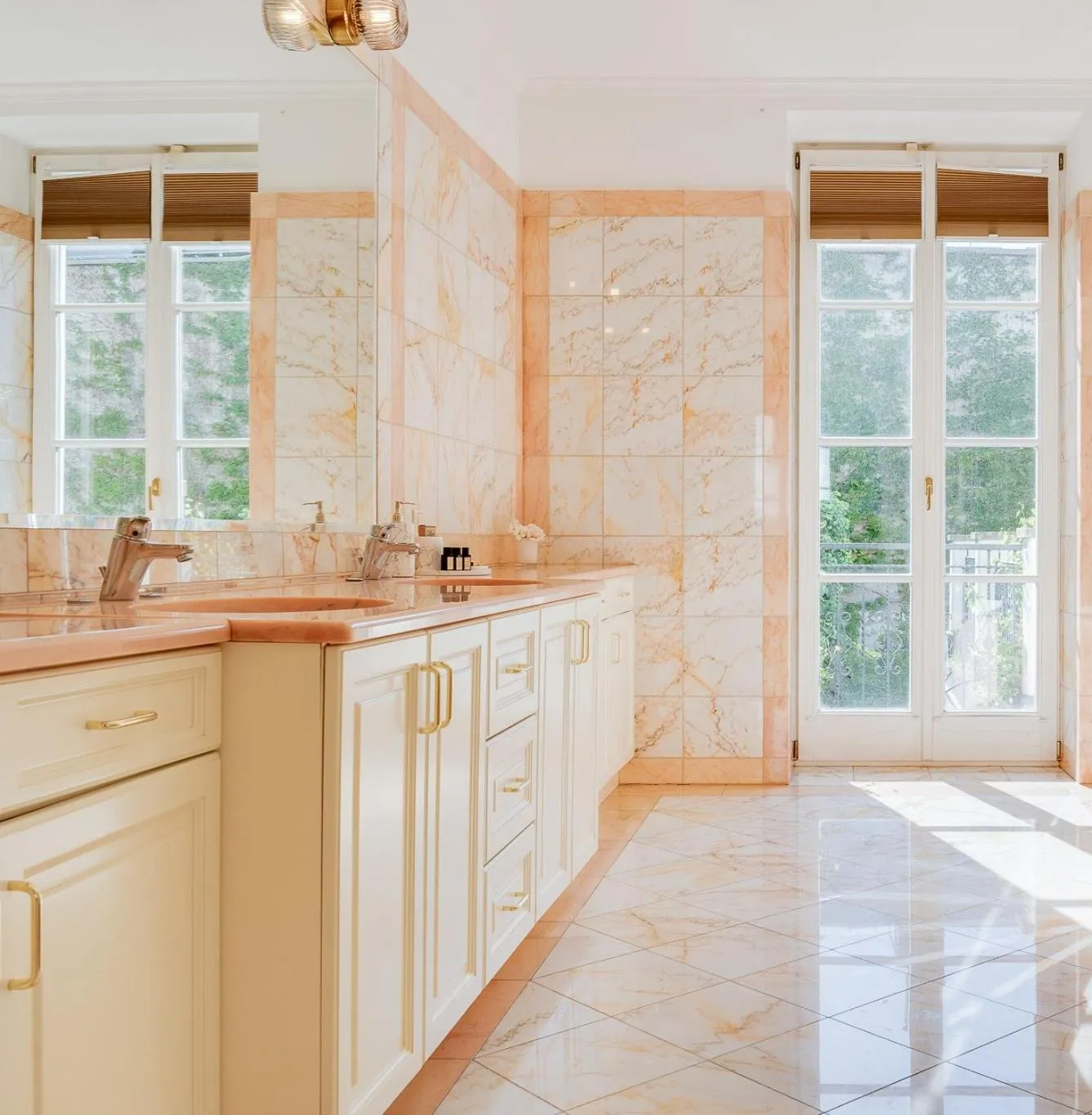 Bathroom in Atik Hotel Vienna