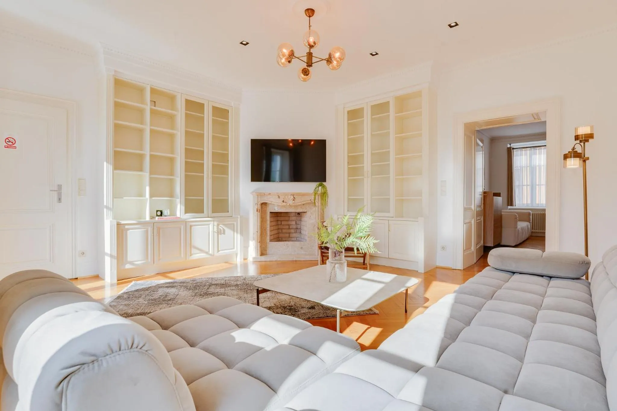 Library in Atik Hotel Vienna