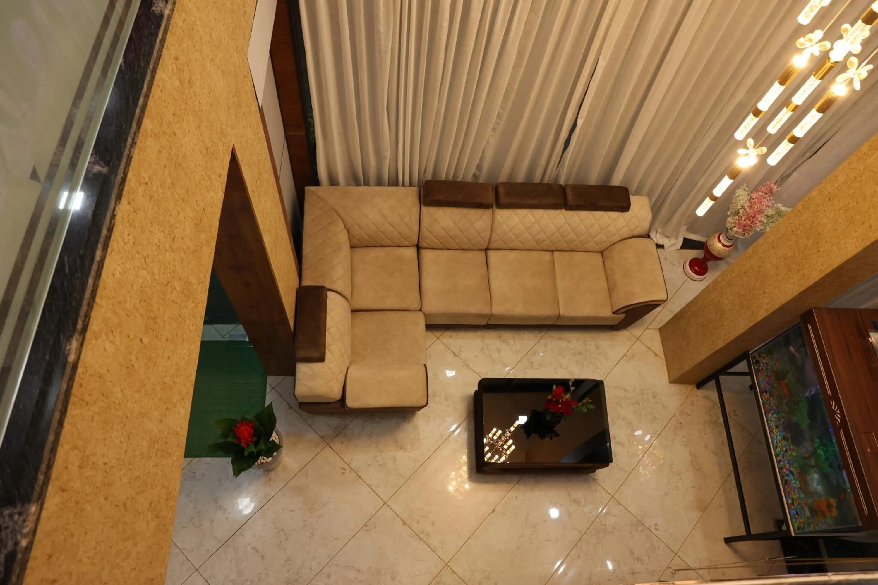 Communal lounge/ TV room in Sunshine International Boarding & Lodging