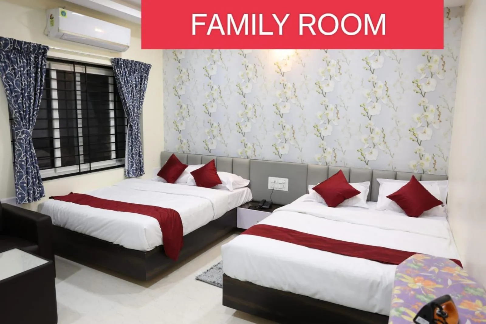 Bed in Sunshine International Boarding & Lodging