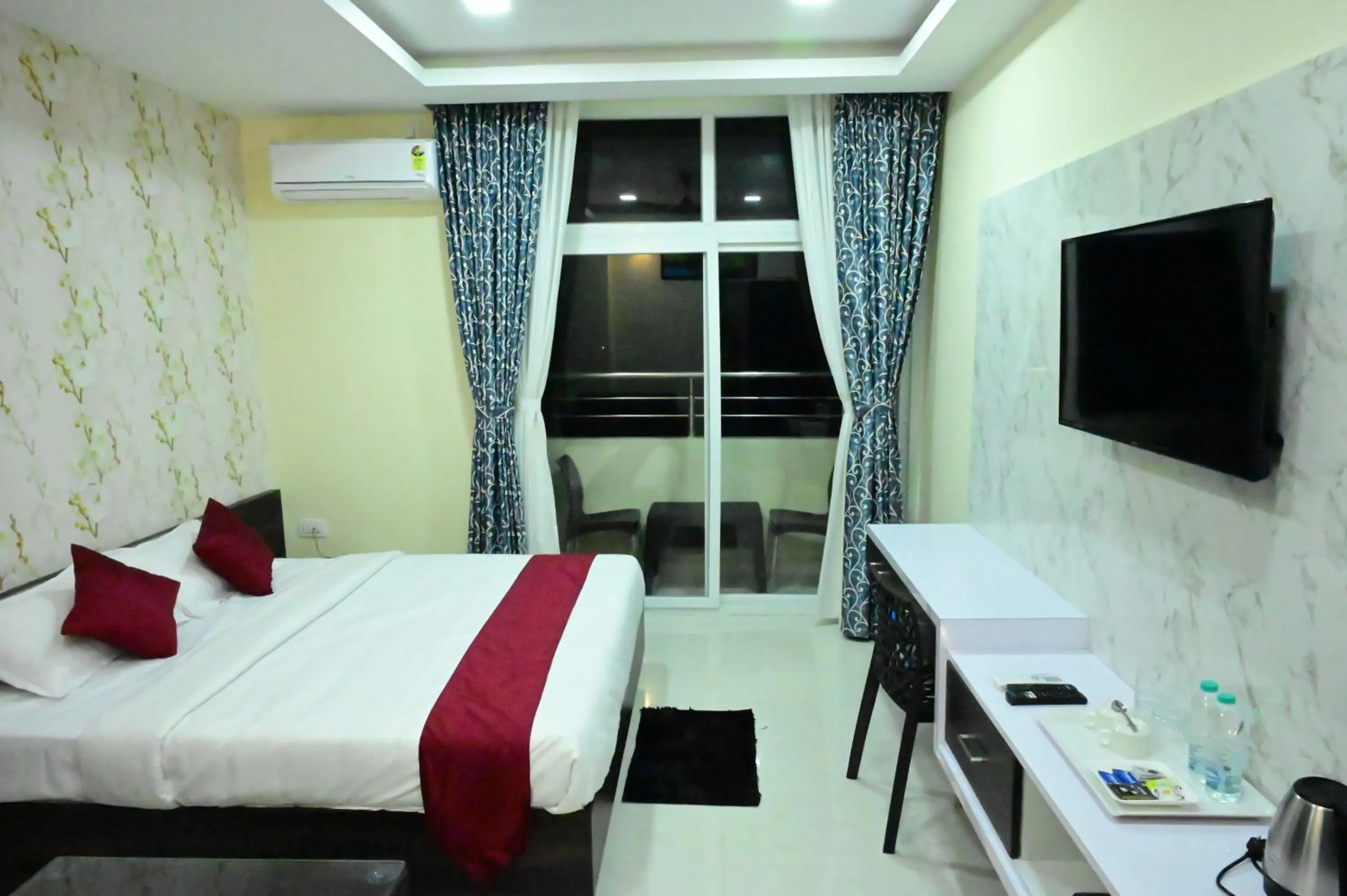 Communal lounge/ TV room, Bed in Sunshine International Boarding & Lodging