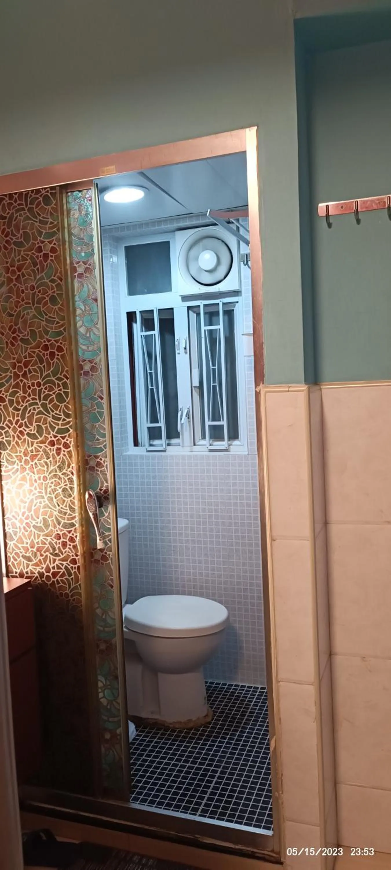 Toilet in The Cultural Crashpad - 康乃馨旅館