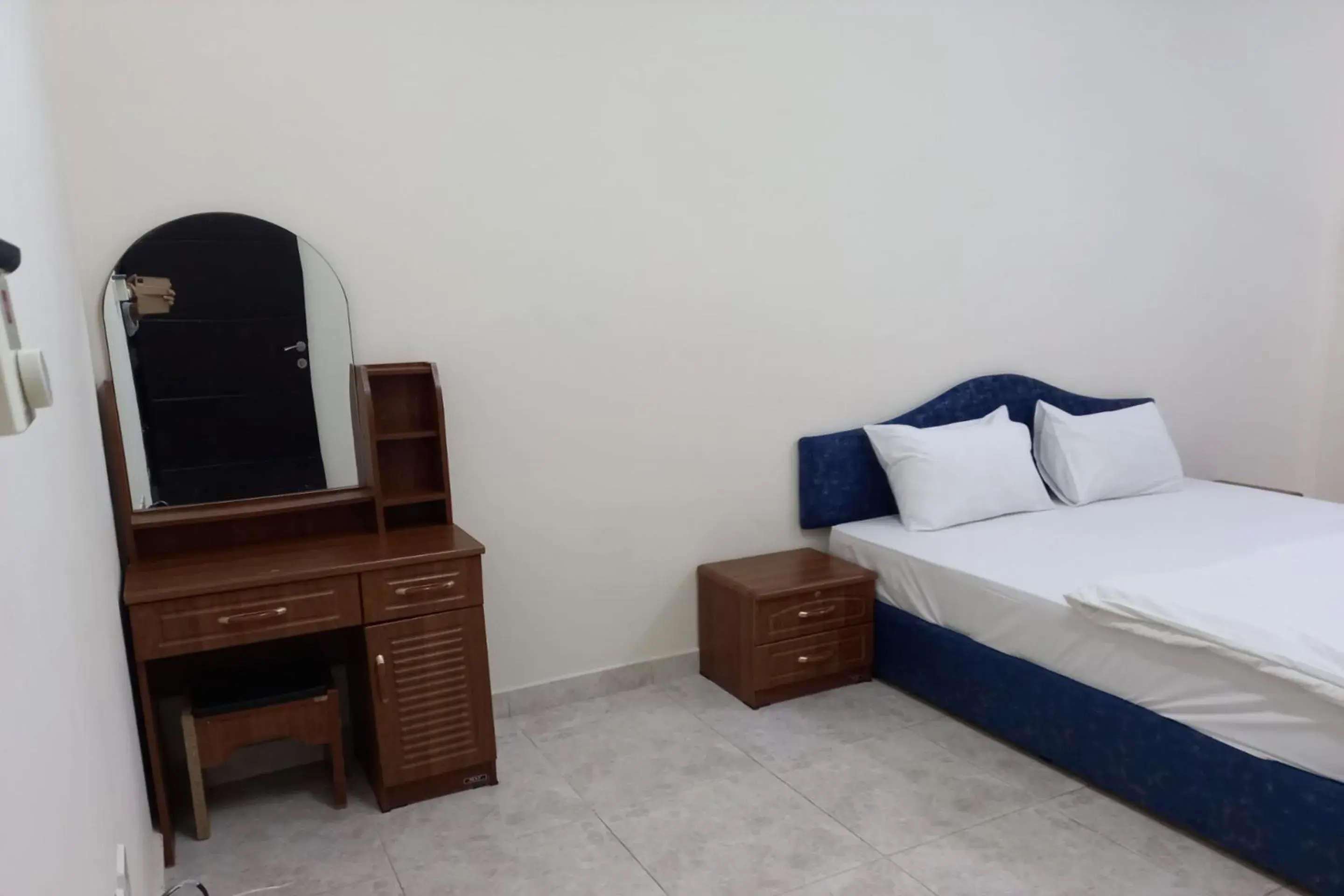 One-Bedroom Apartment in Super OYO 147 Babylon Furnished Apartment One-Bedroom Apartment in Super OYO 147 Babylon Furnished Apartment