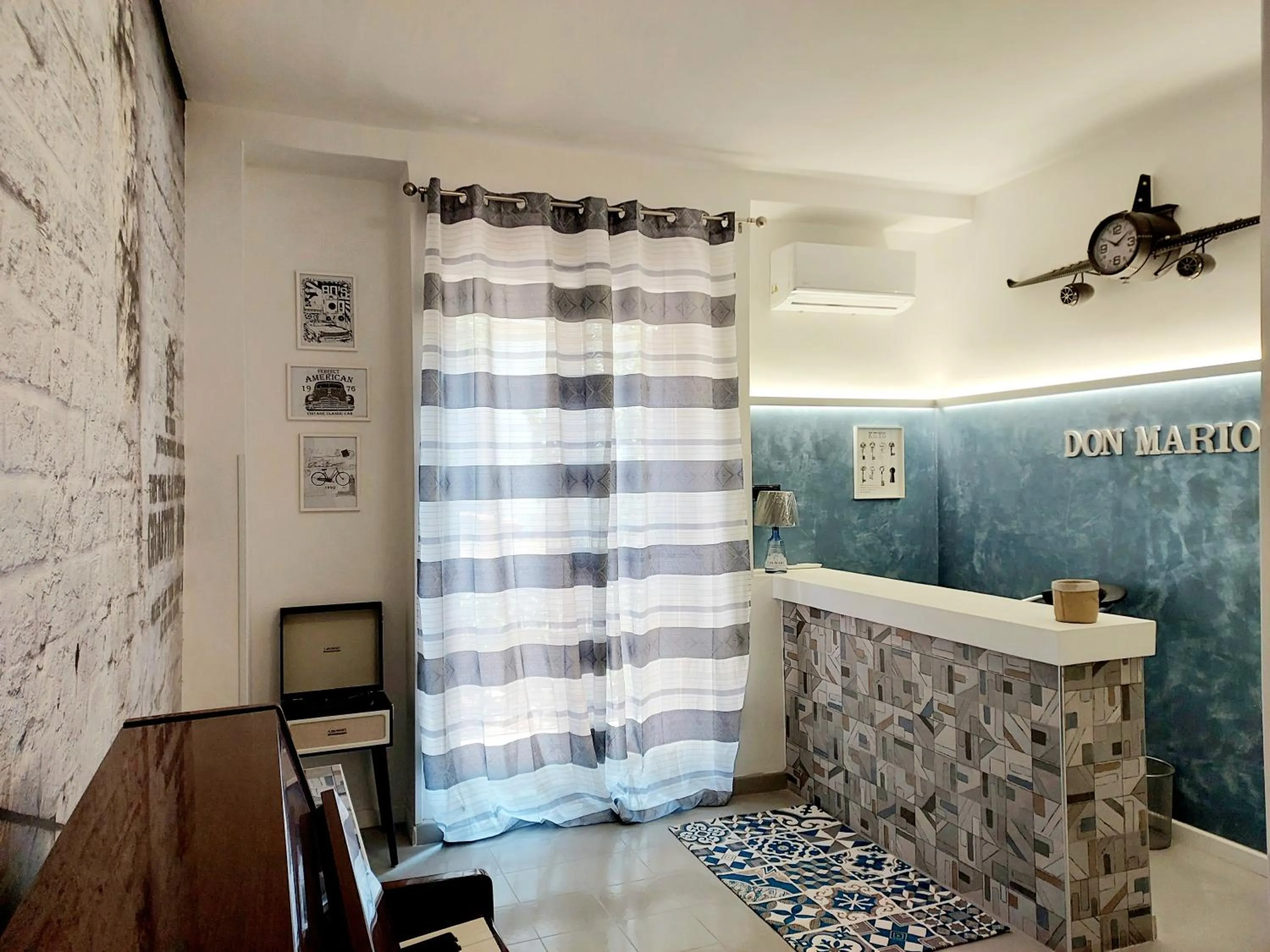 Lobby or reception in Don Mario Aparthotel & Rooms