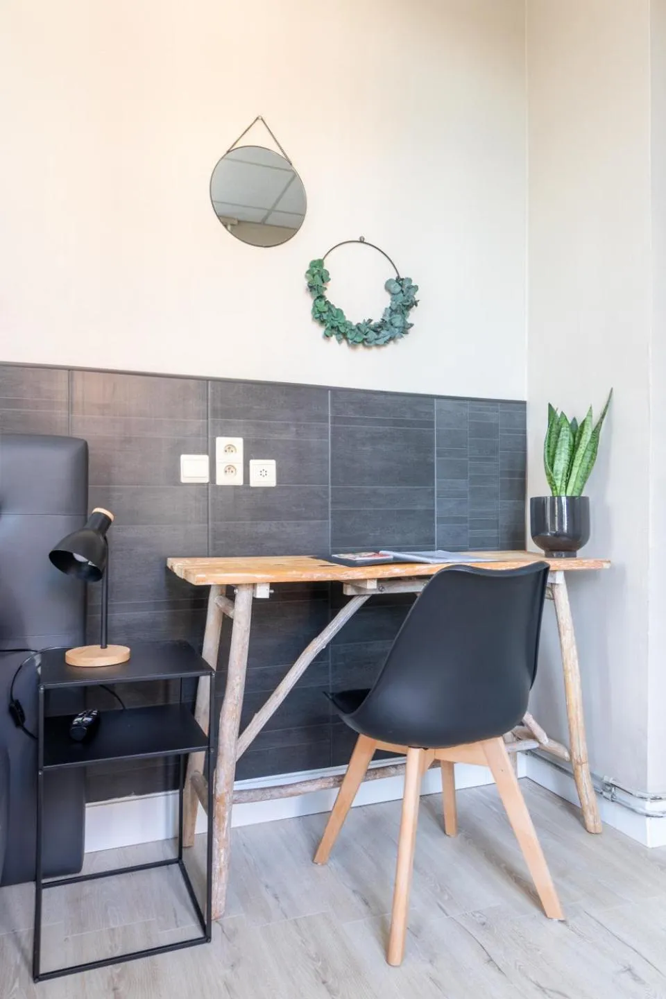 Bed in Hotel Entree - Canal View Bruges