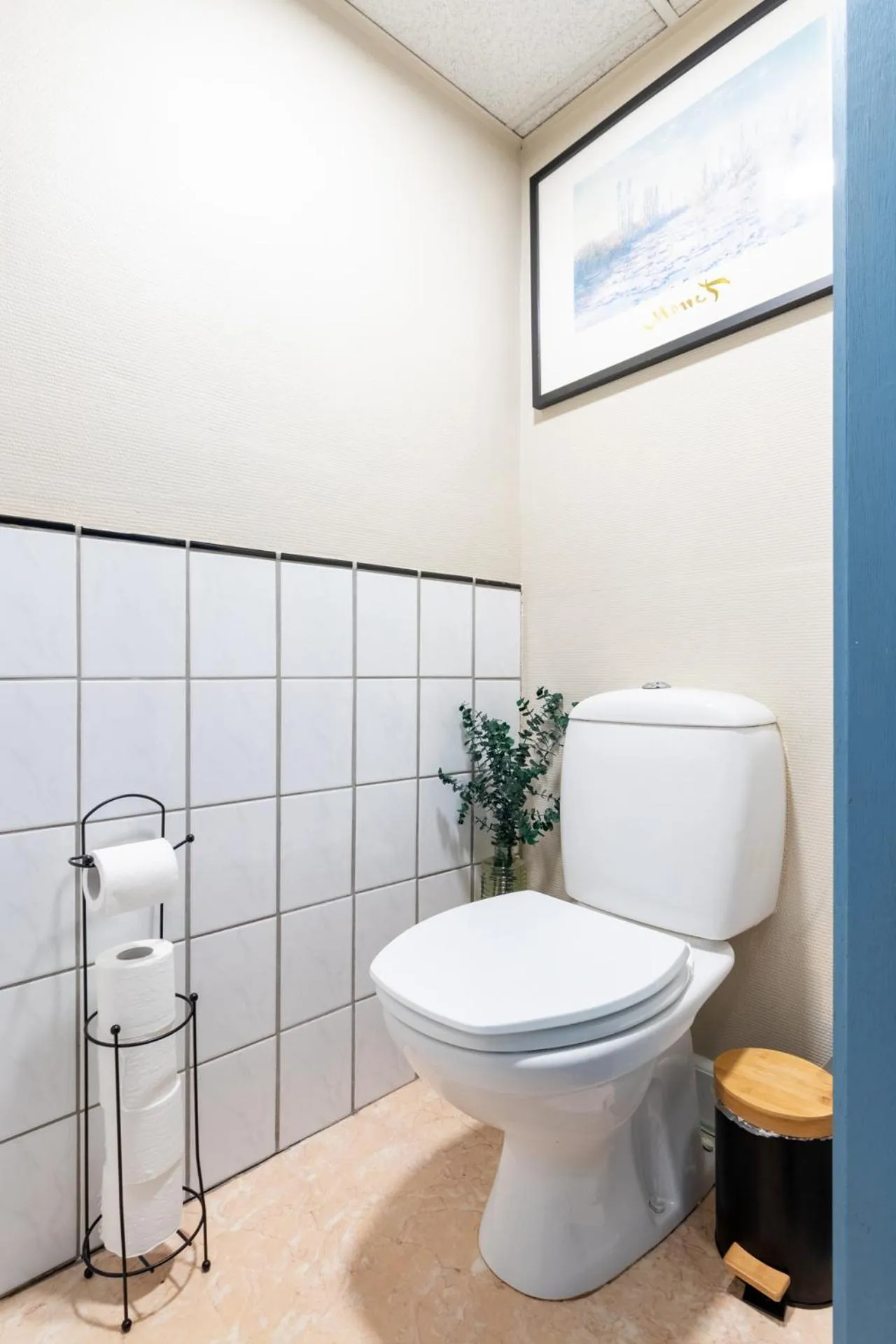 Toilet in Hotel Entree - Canal View Bruges