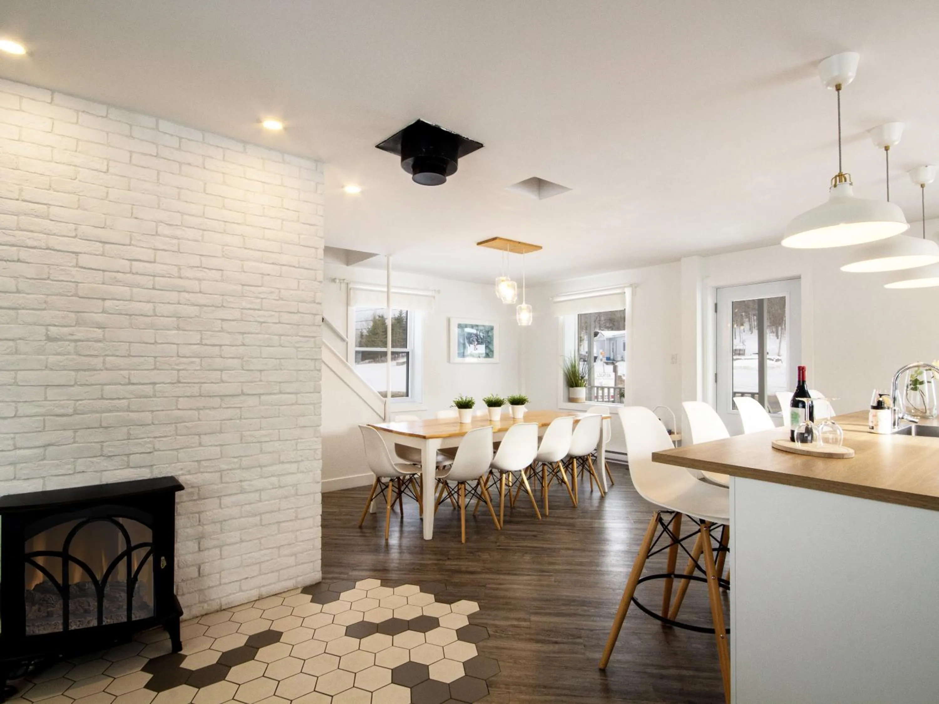 Dining area in Les Chalets Tourisma - Maison de campagne avec spa privé - La Familiale