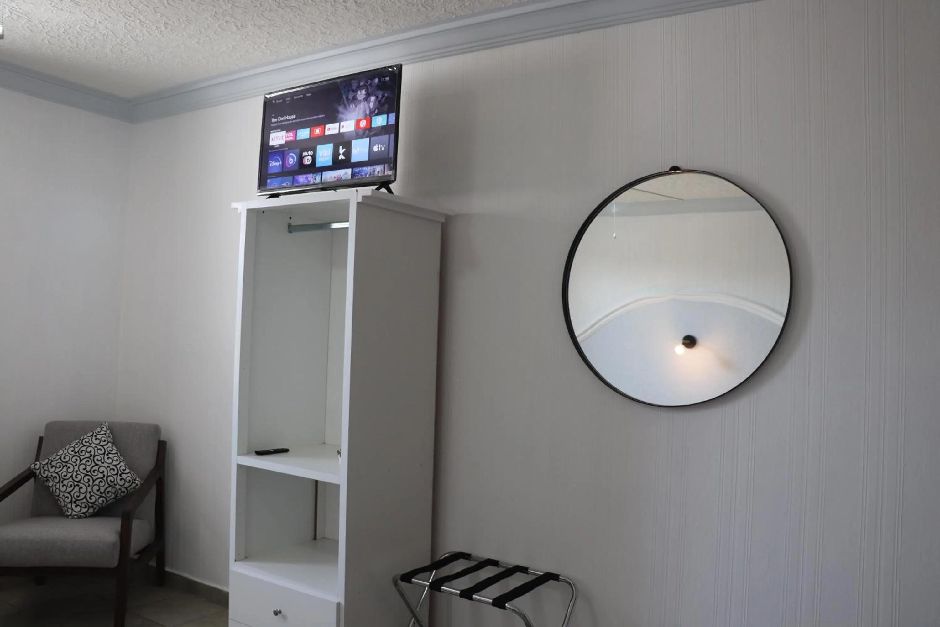 TV and multimedia in Hotel Plaza San Juan