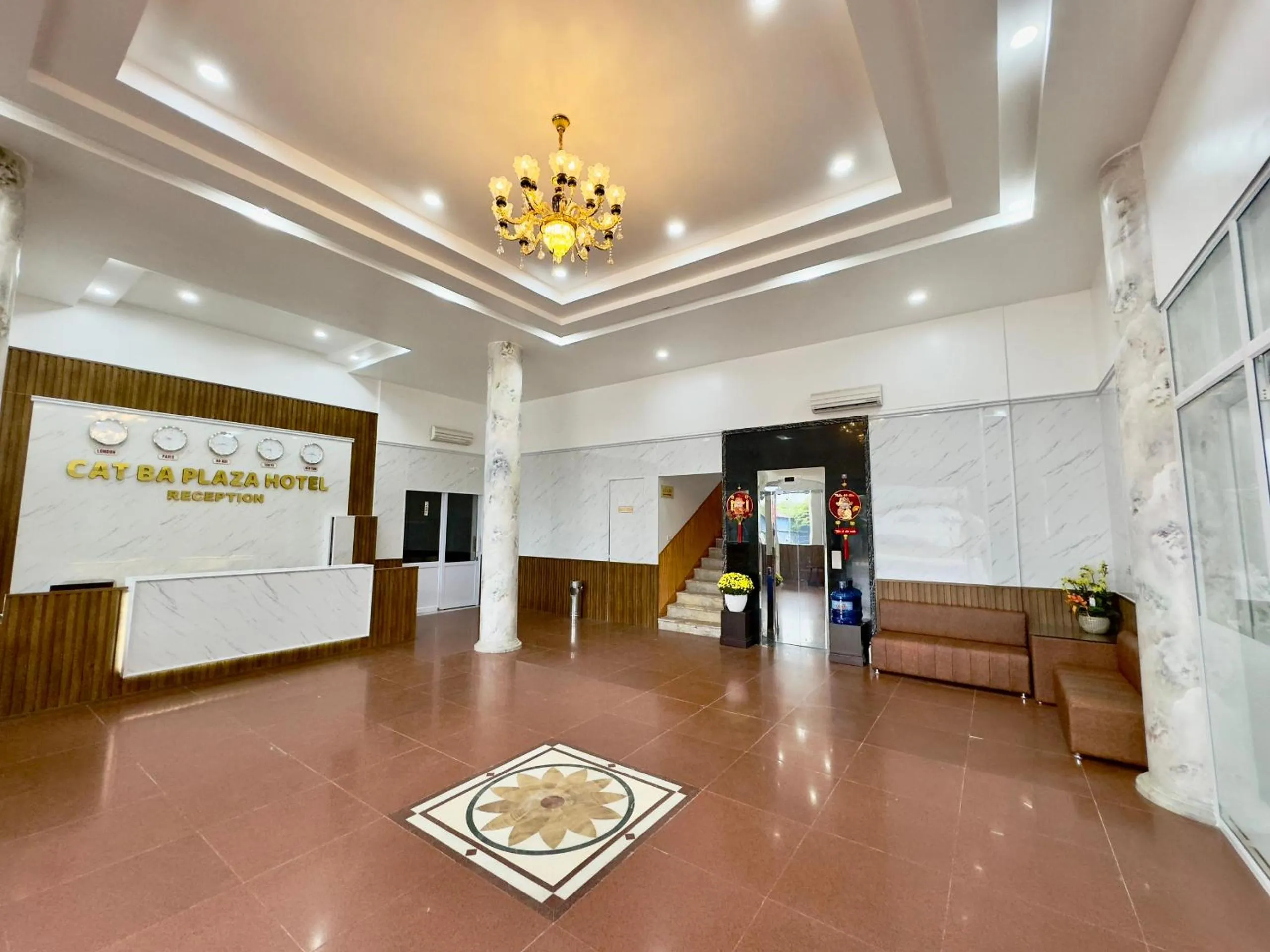 Lobby or reception in Cat Ba Plaza Hotel