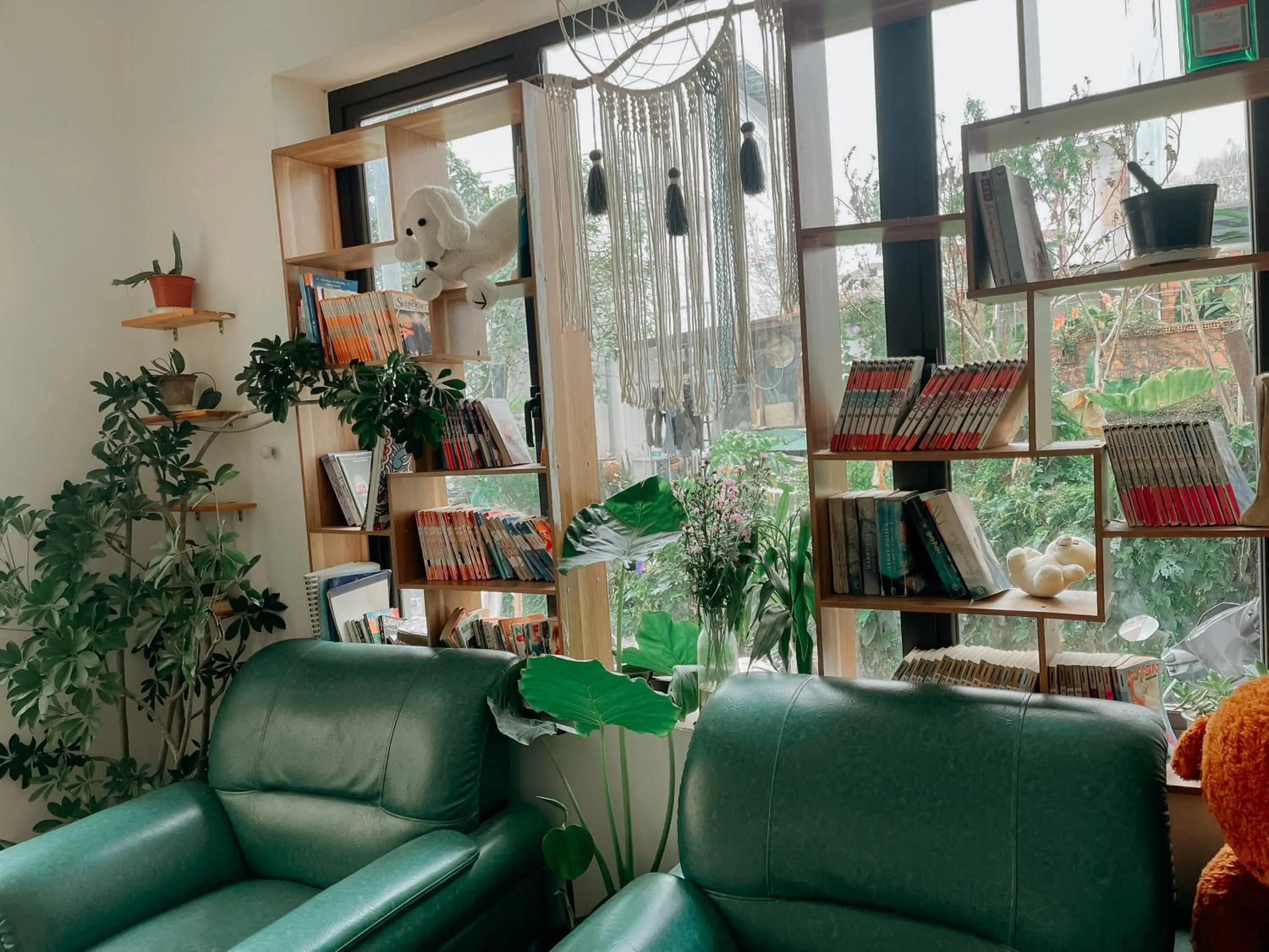 Area and facilities in Oriana Dalat