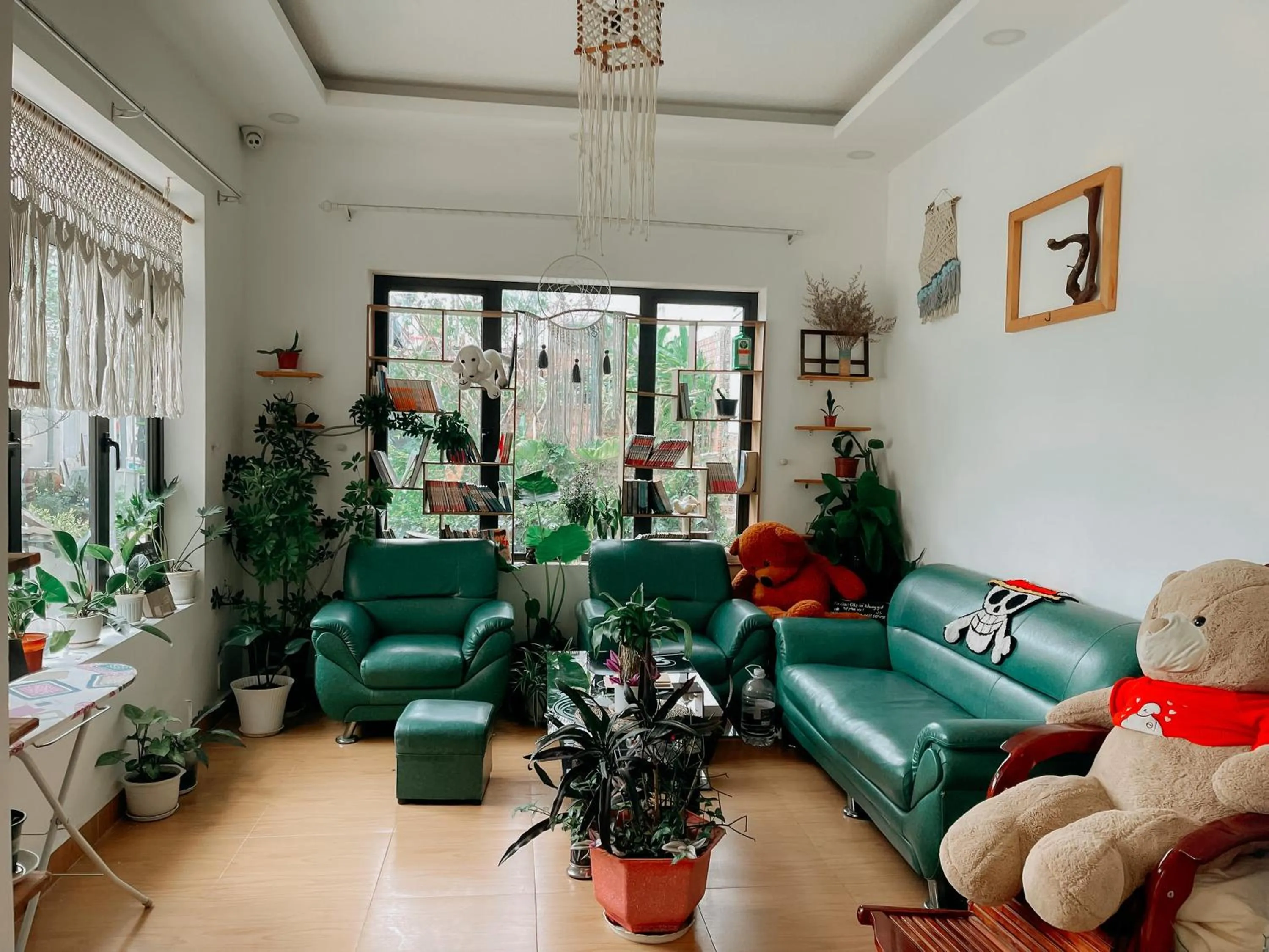 Area and facilities in Oriana Dalat