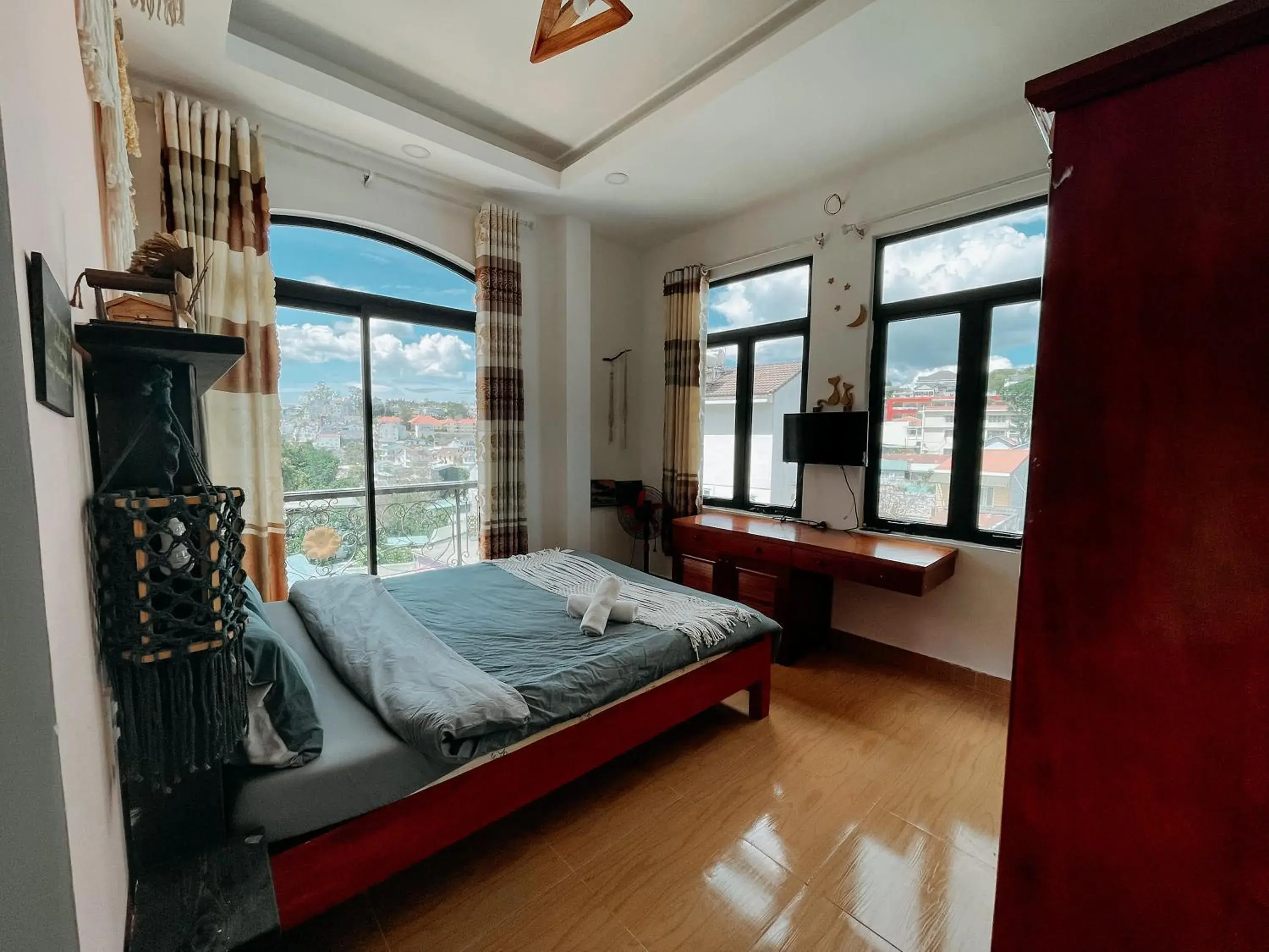 Queen Room with Balcony - single occupancy in Oriana Dalat Queen Room with Balcony - single occupancy in Oriana Dalat