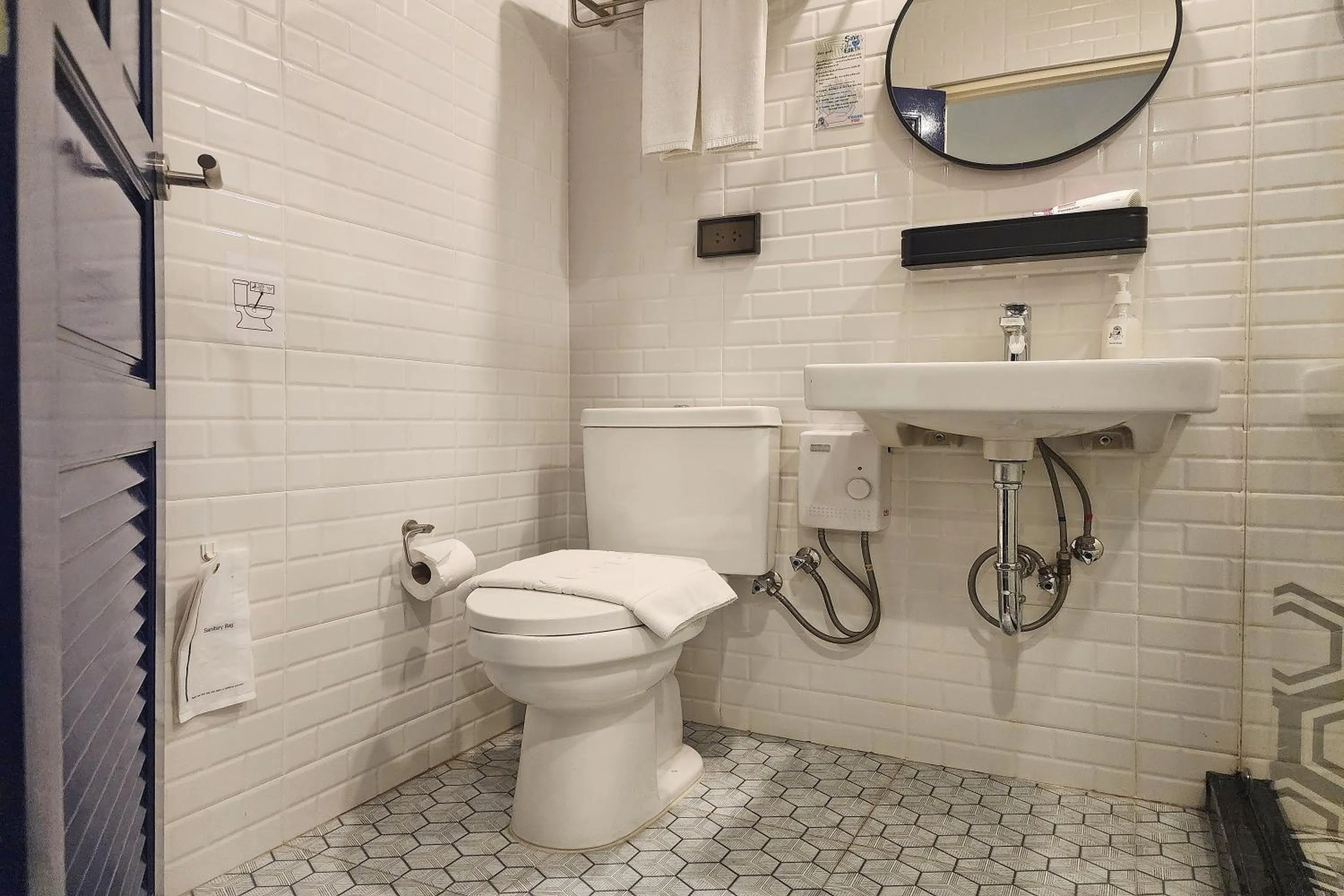 Bathroom in J PLACE HOTEL