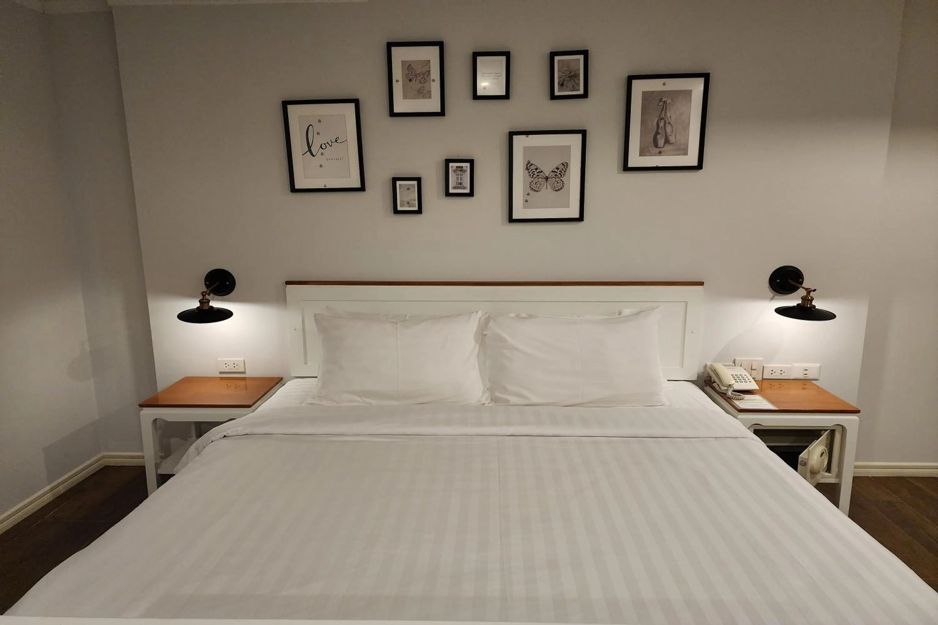 Bedroom, Bed in J PLACE HOTEL