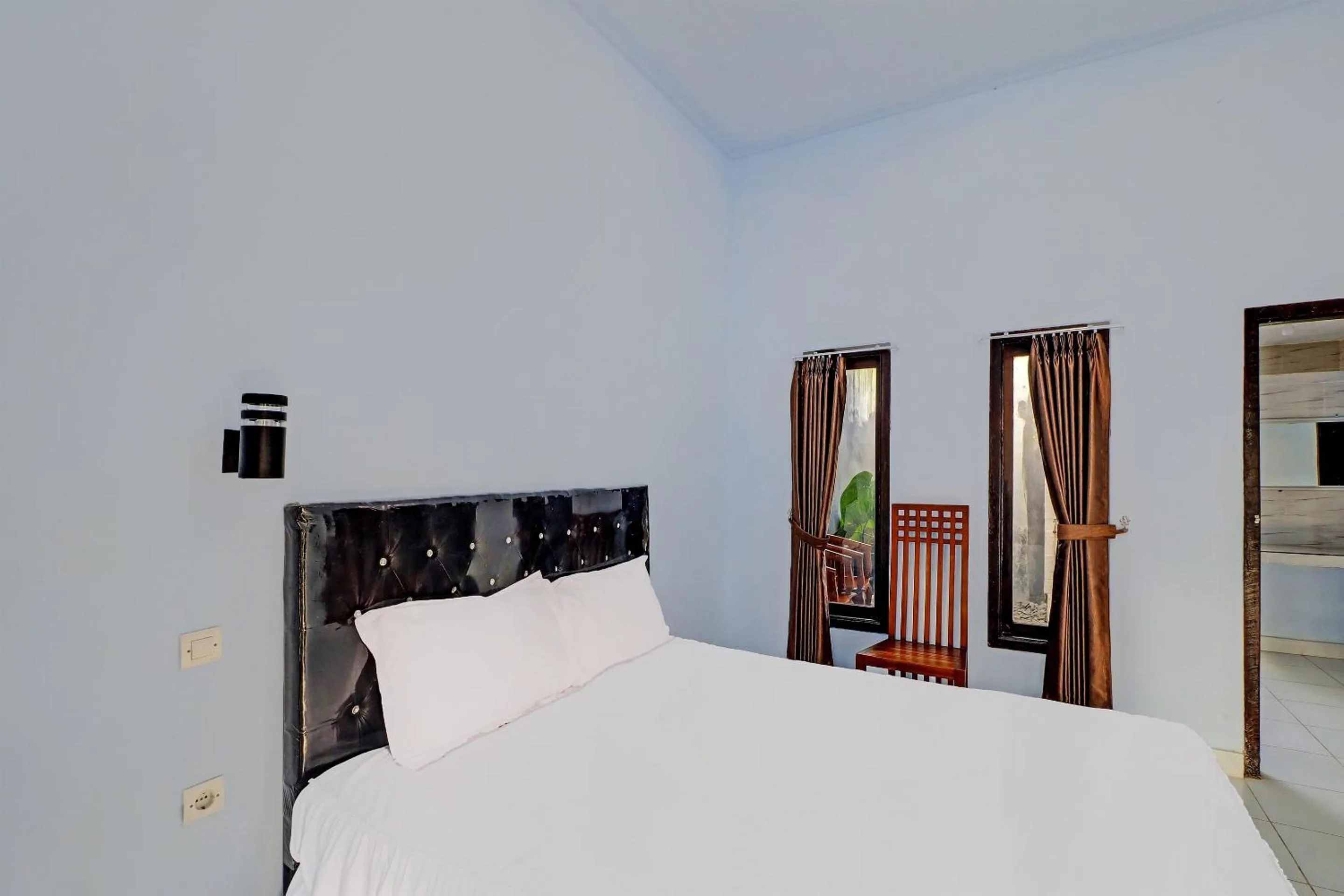 Bedroom, Bed in Hotel O Mustika