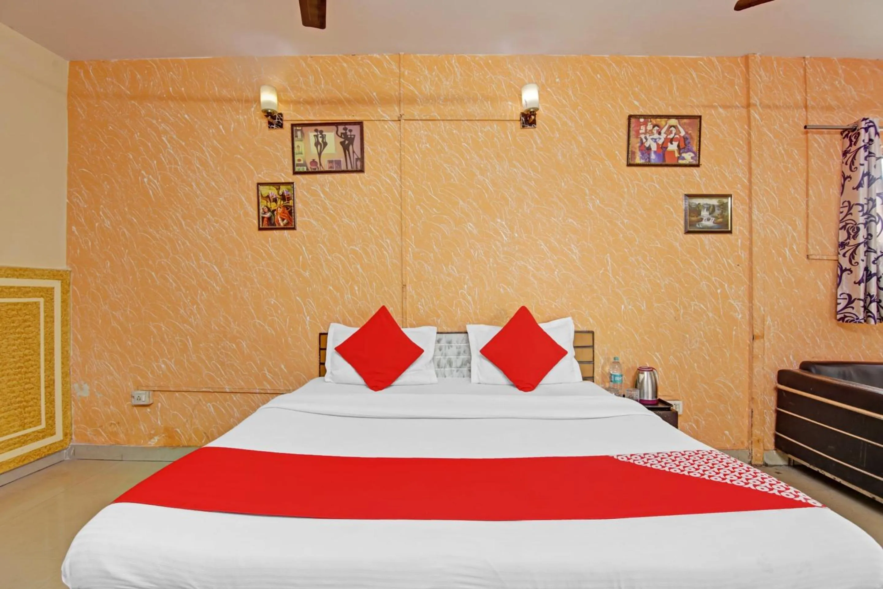 Bedroom, Bed in Hotel O Glorious Stayz