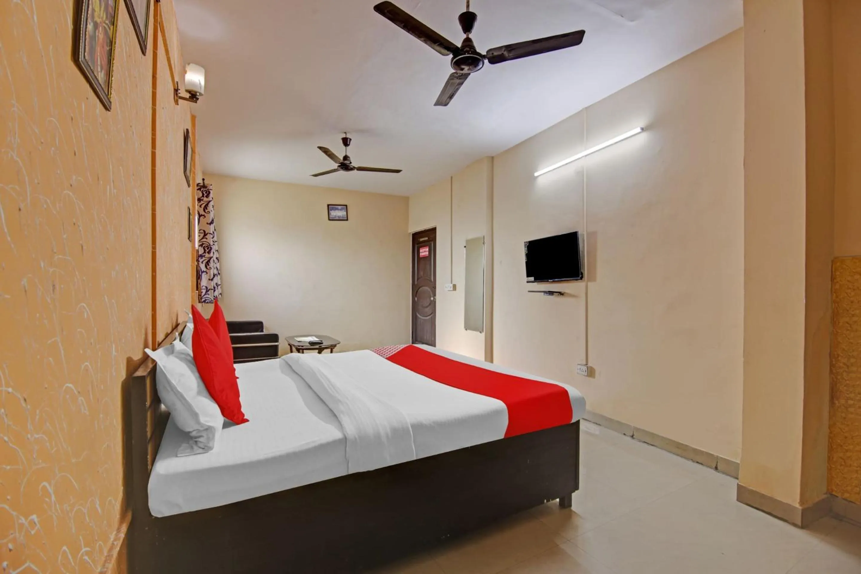 Bedroom, Bed in Super Hotel O Flagship Hotel Glorious Stayz