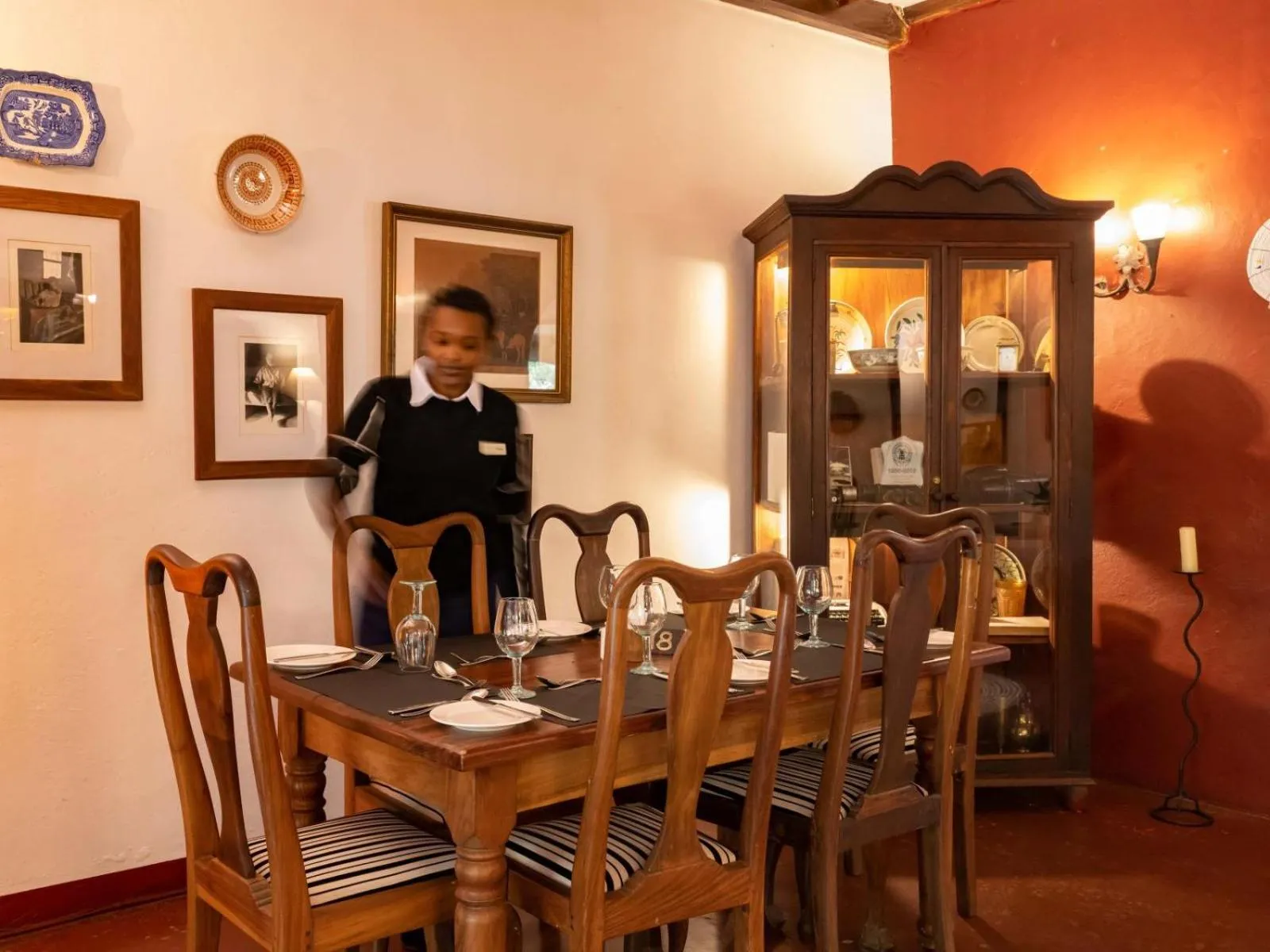 Dining area in Mount Meru Game Lodge
