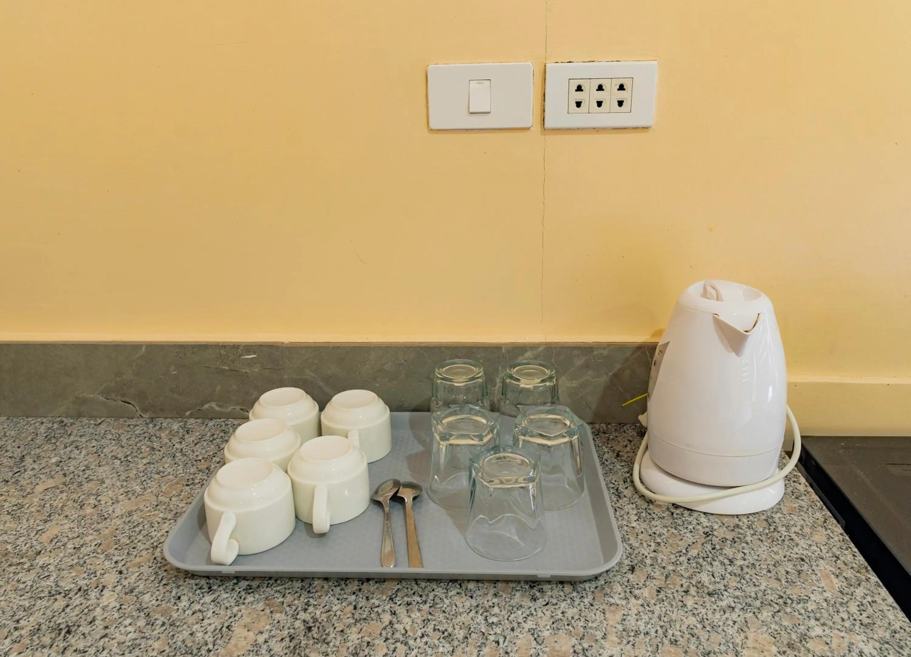 Coffee/tea facilities in Ana-as Apartelle (GGL)