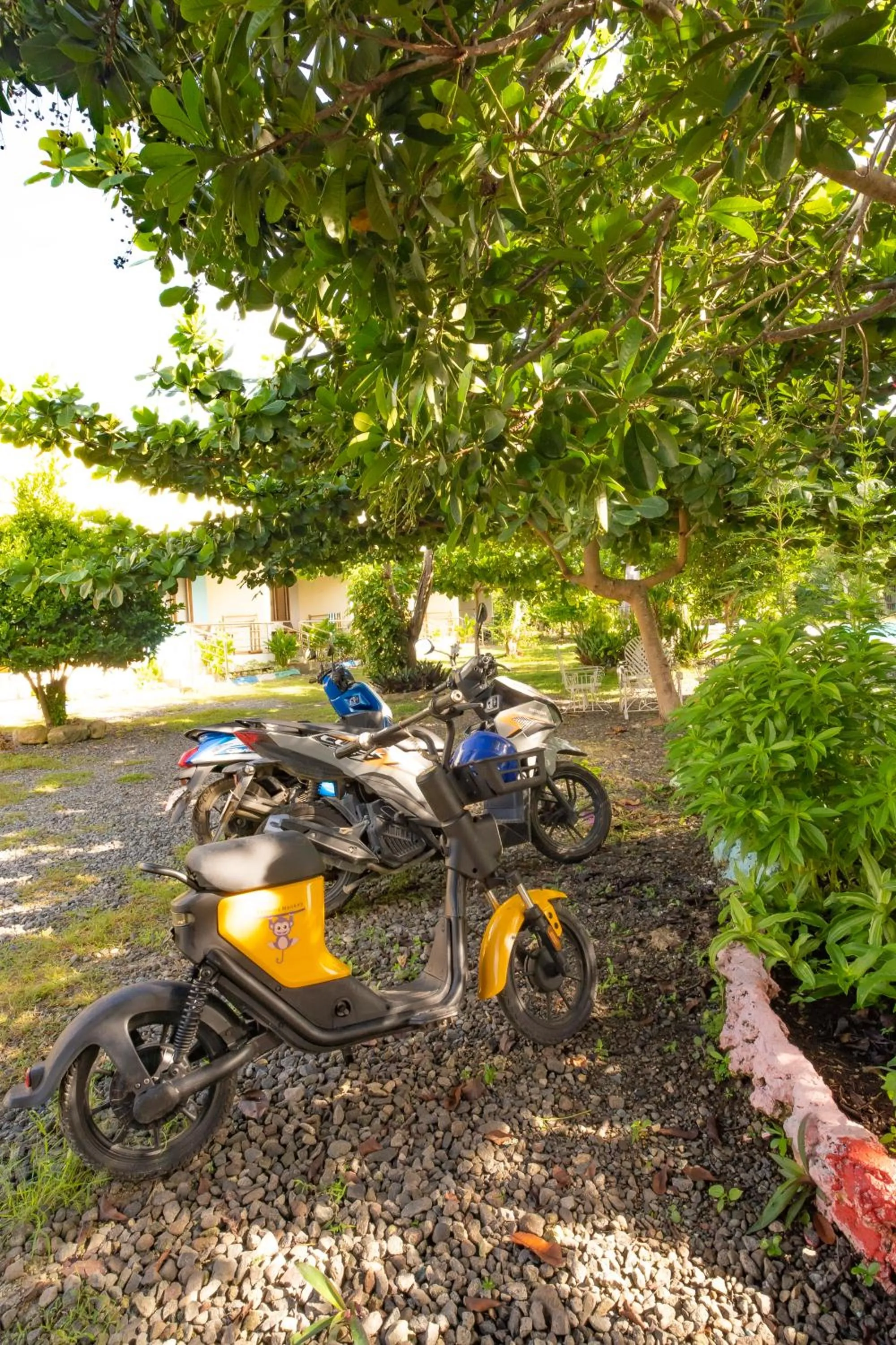 Parking in Ana-as Apartelle (GGL)