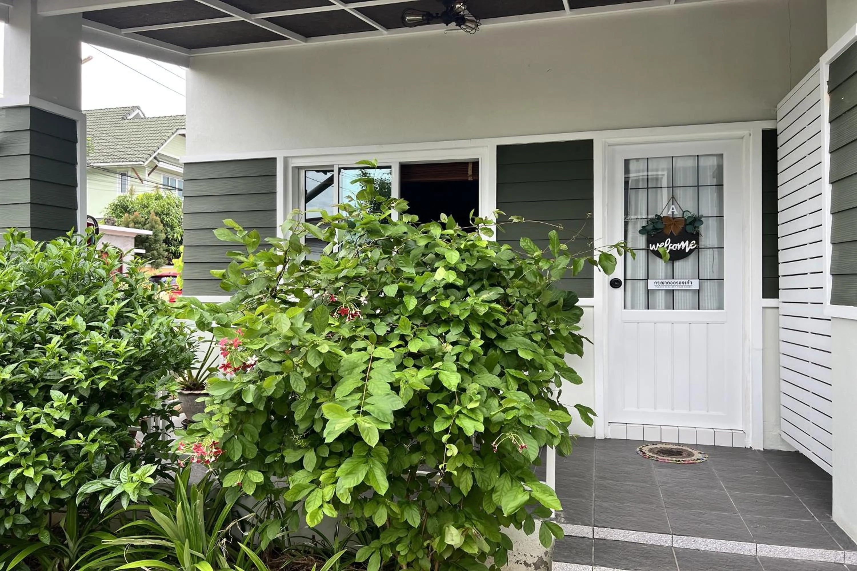 Property building in Bann Kam B&B