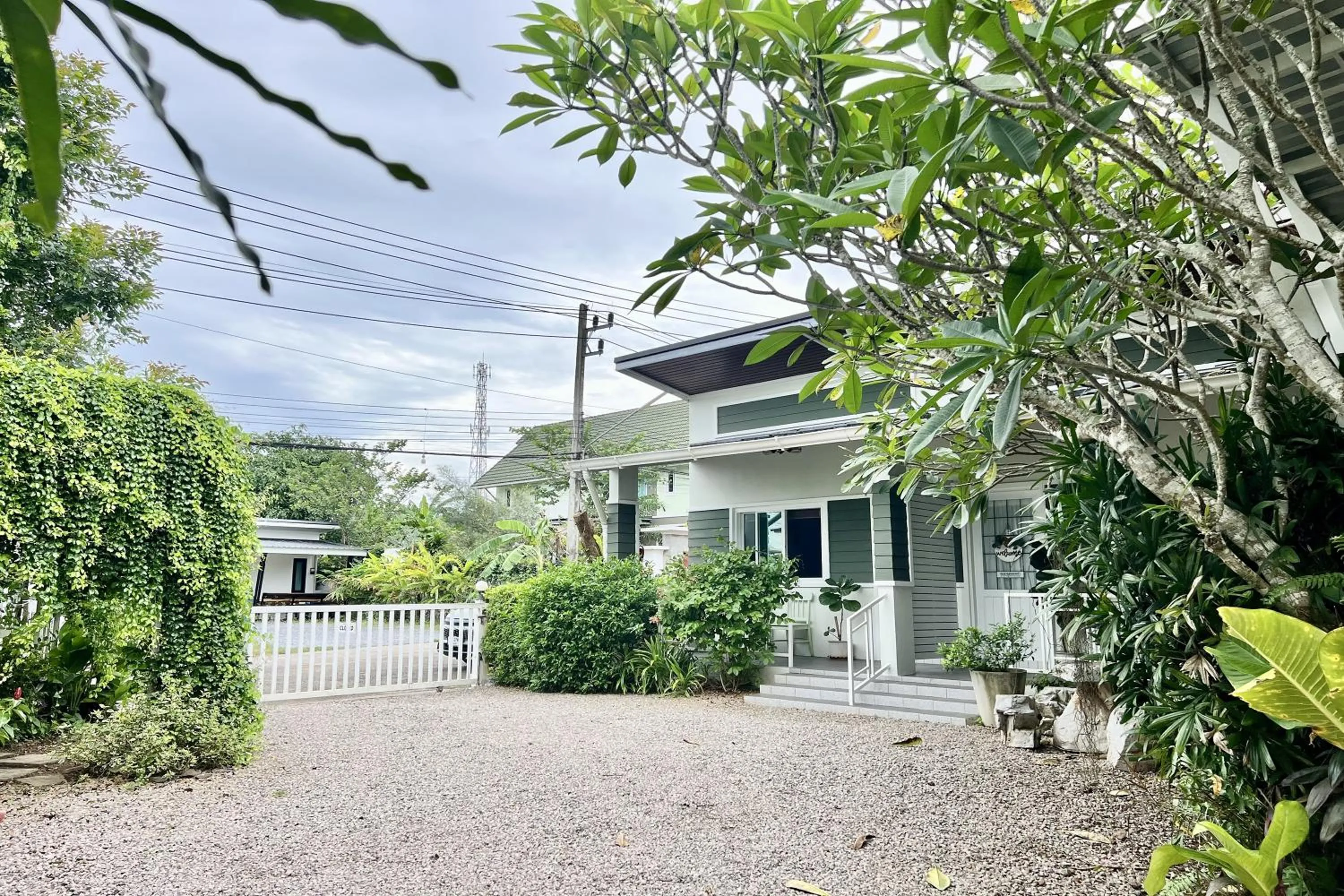 Property building in Bann Kam B&B