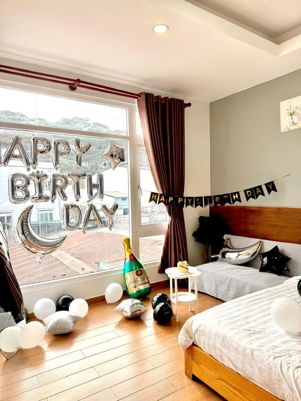 Bed in Quang Minh Dalat Hotel