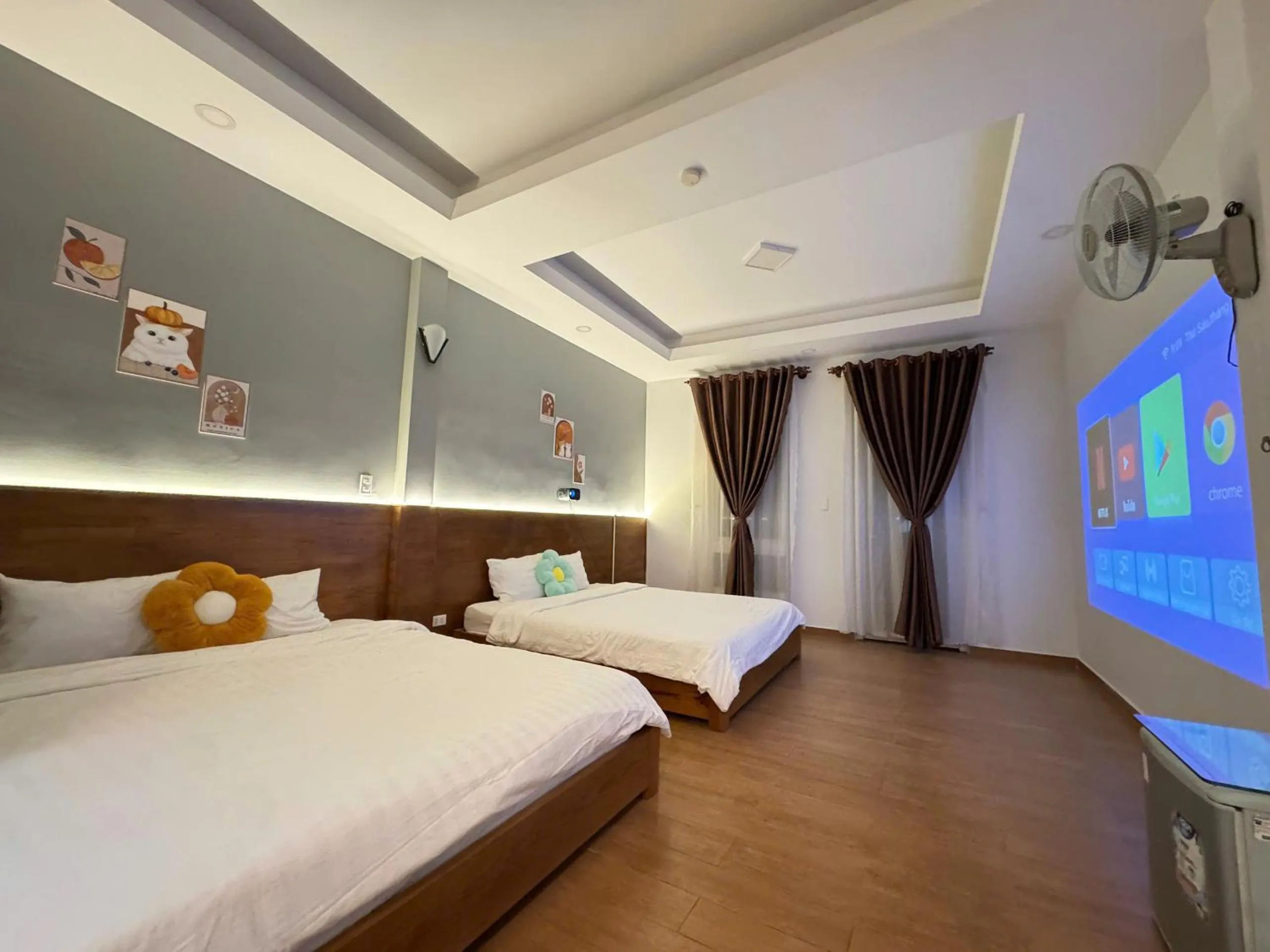 TV and multimedia, Bed in Quang Minh Dalat Hotel