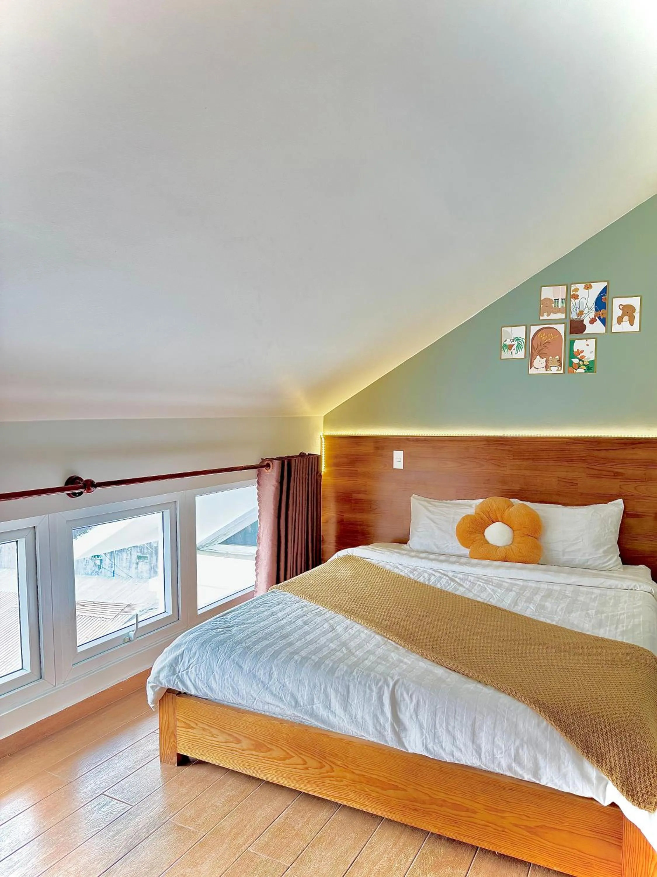 Bed in Quang Minh Dalat Hotel