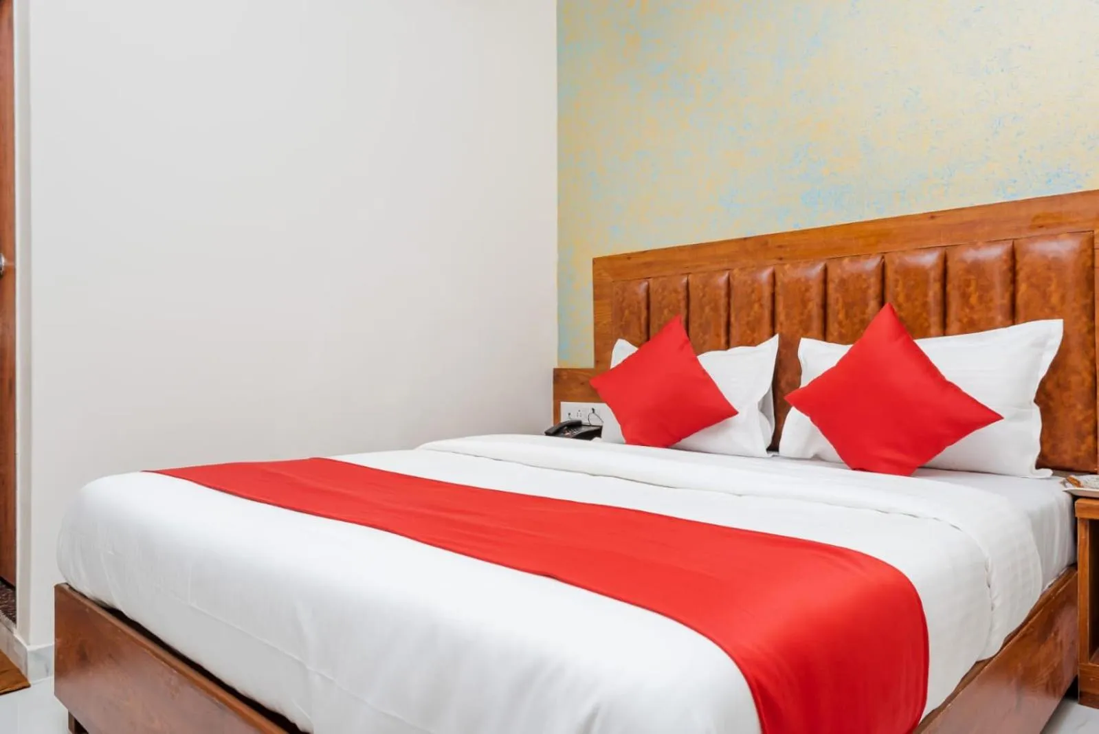 Bed in Hotel Purple Orchid