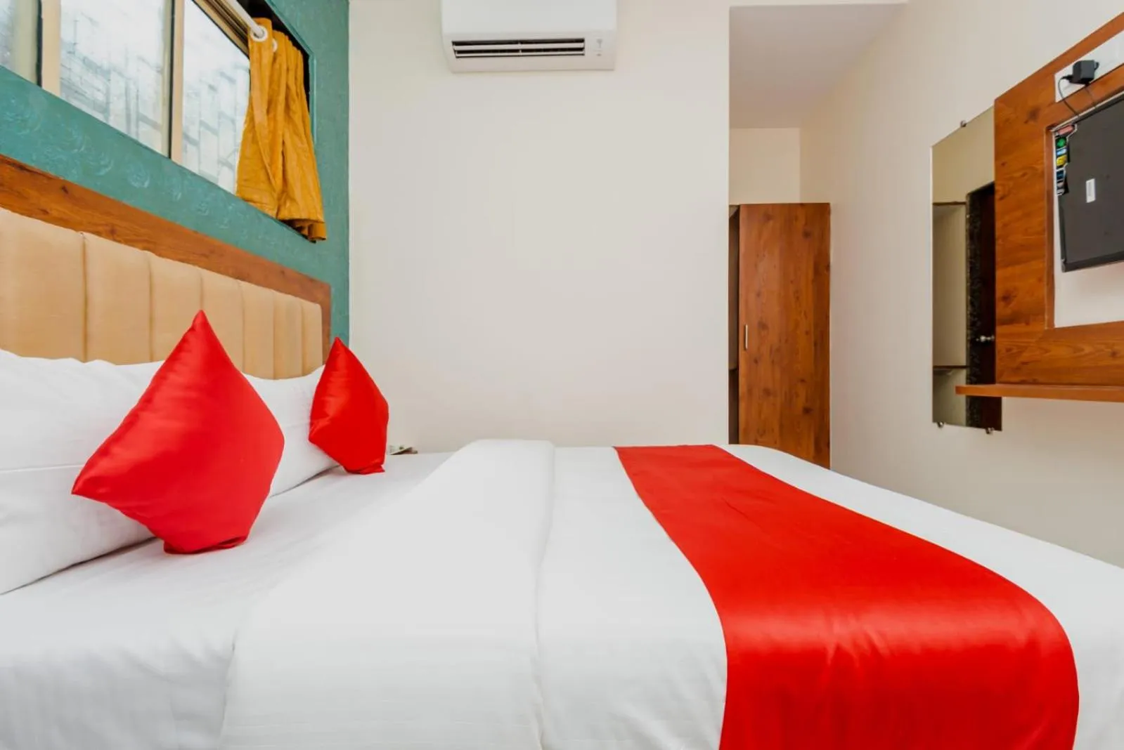 Bed in Hotel Purple Orchid