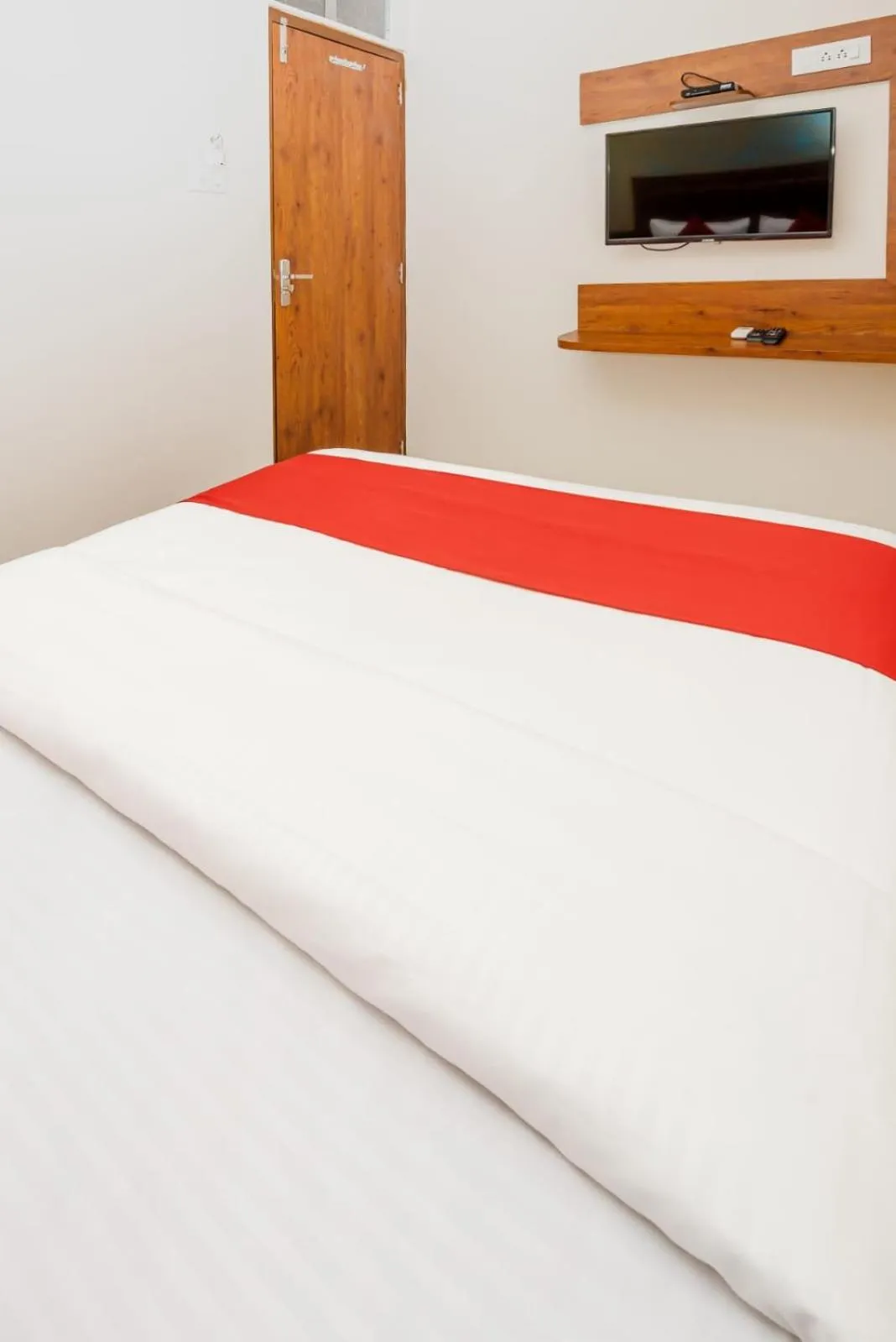 Bed in Hotel Purple Orchid