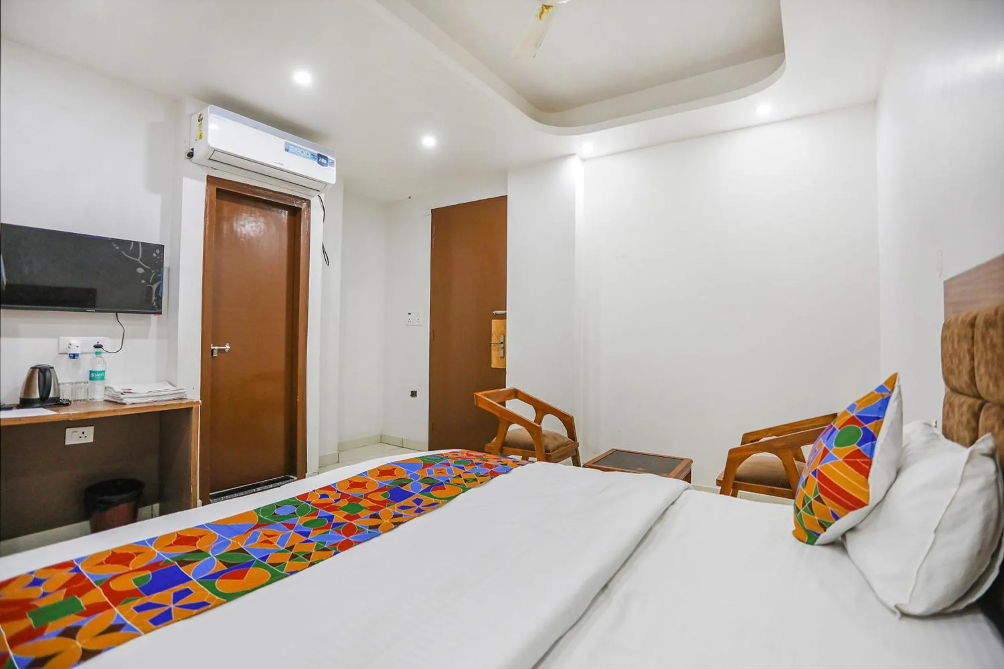 Bed in FabHotel Well Stay