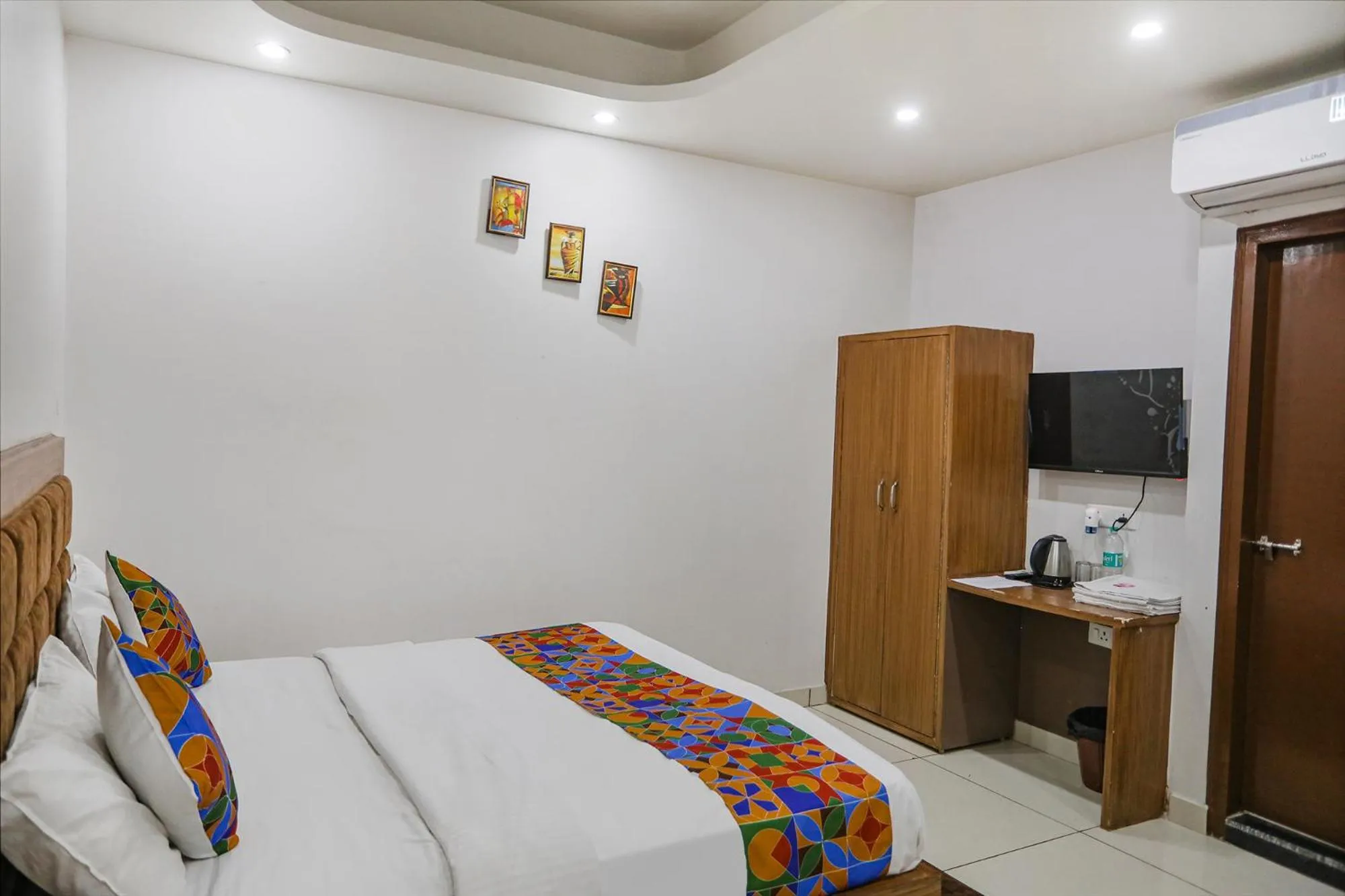 Bed in FabHotel Well Stay