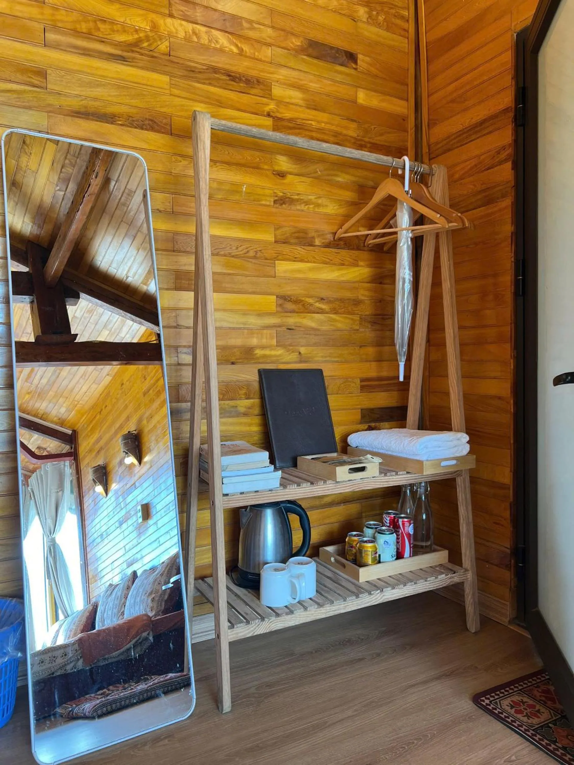 Bed in May Home Tà Xùa