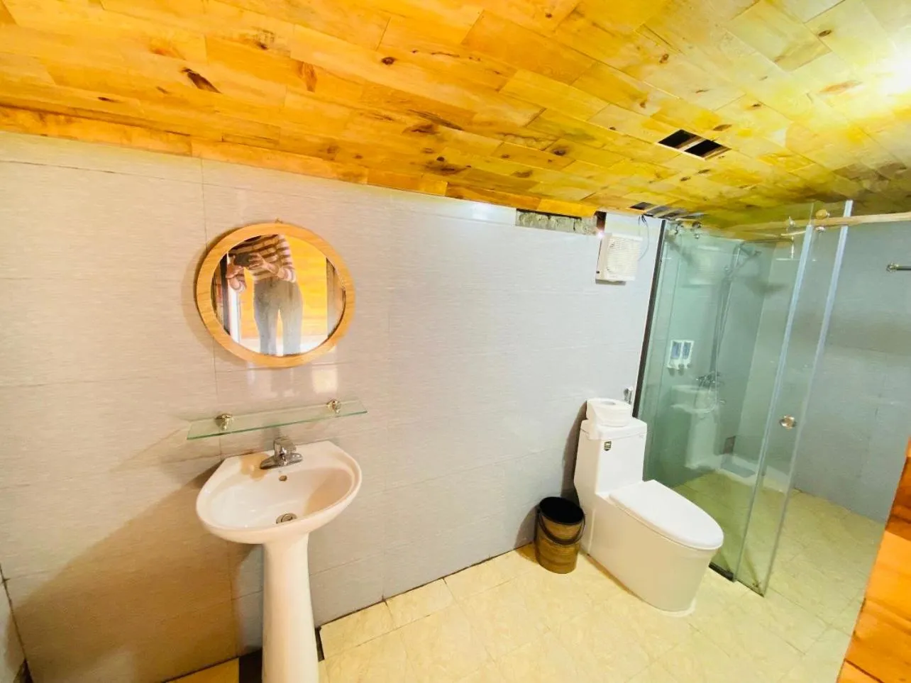 Shower in May Home Tà Xùa