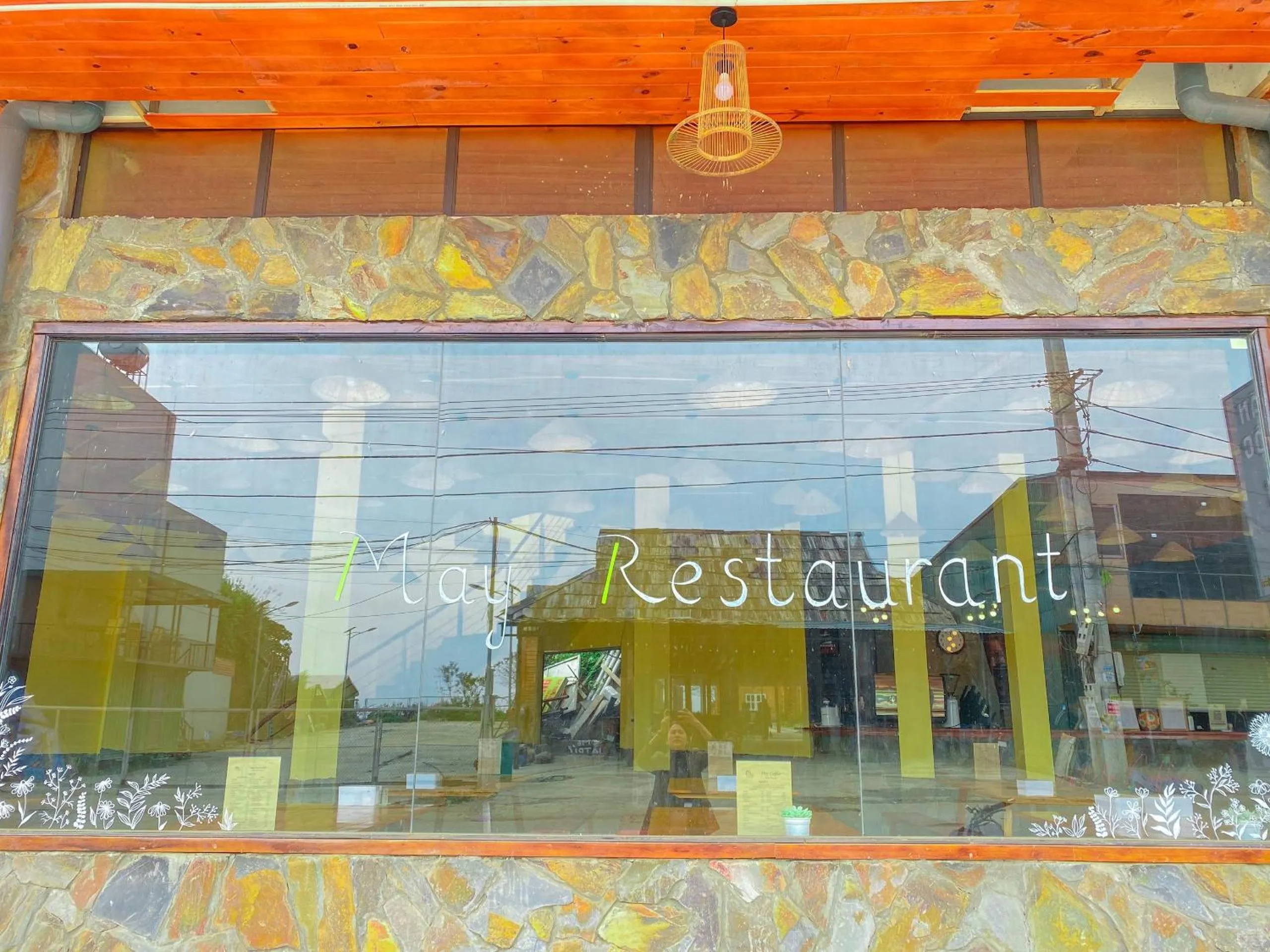 Restaurant/places to eat in May Home Tà Xùa