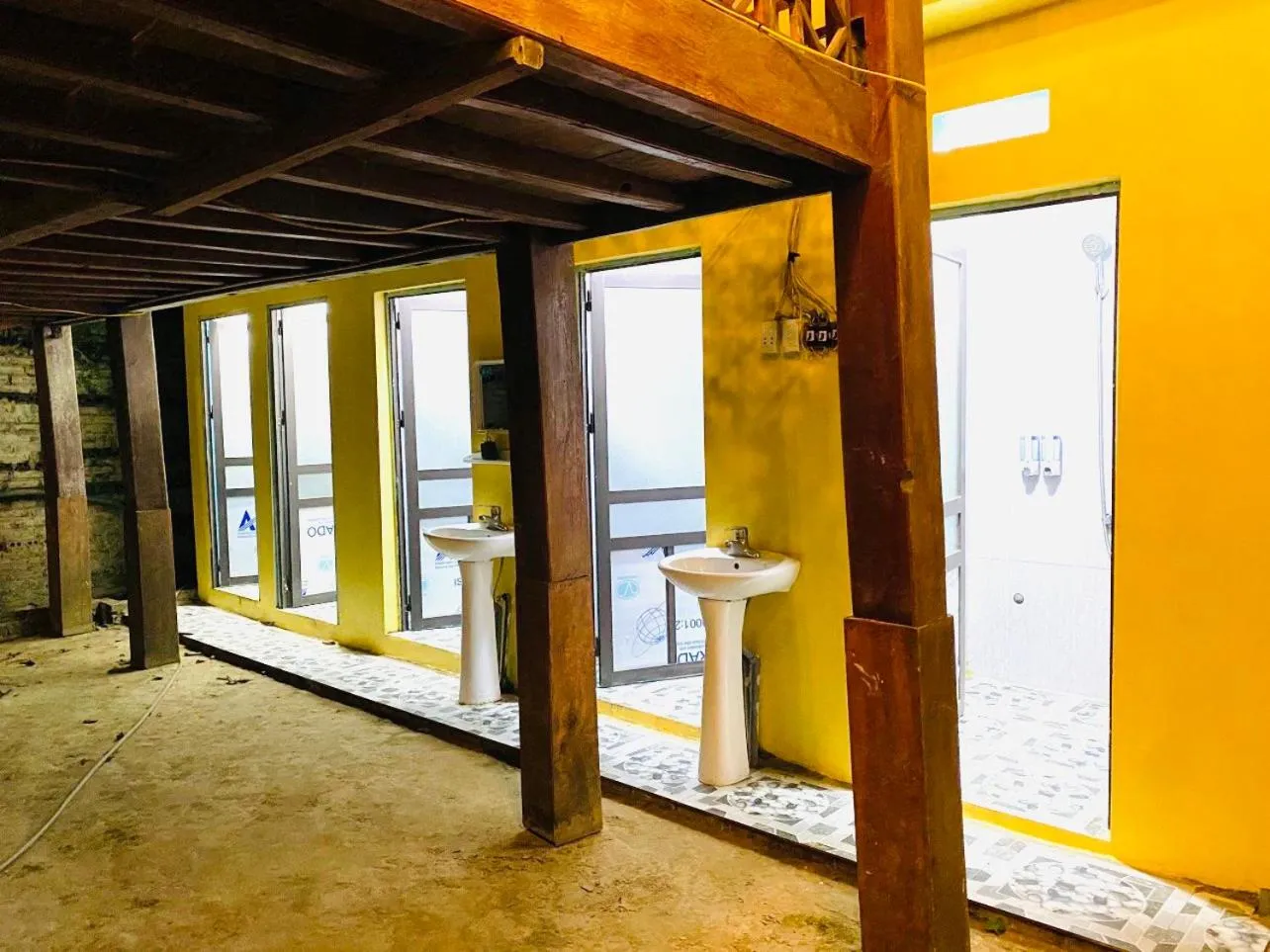 Shower in May Home Tà Xùa