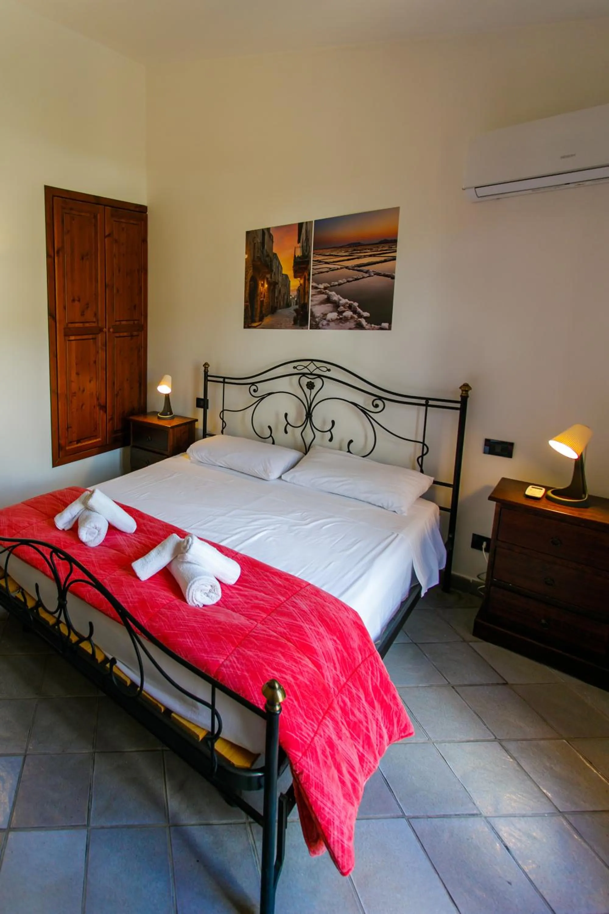 Bedroom, Bed in SanVitoTour- Residence Il Baglio