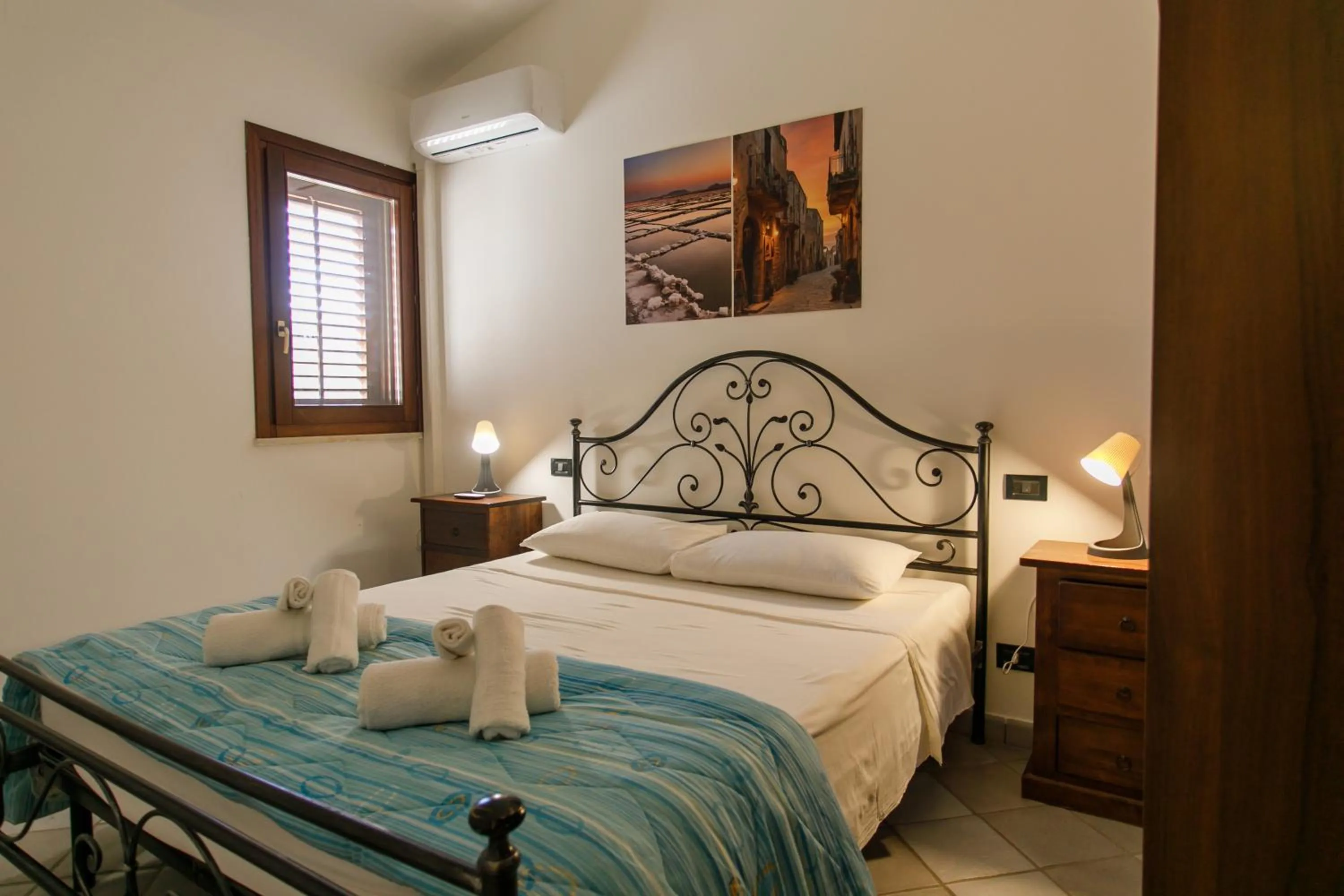 Photo of the whole room, Bed in SanVitoTour- Residence Il Baglio