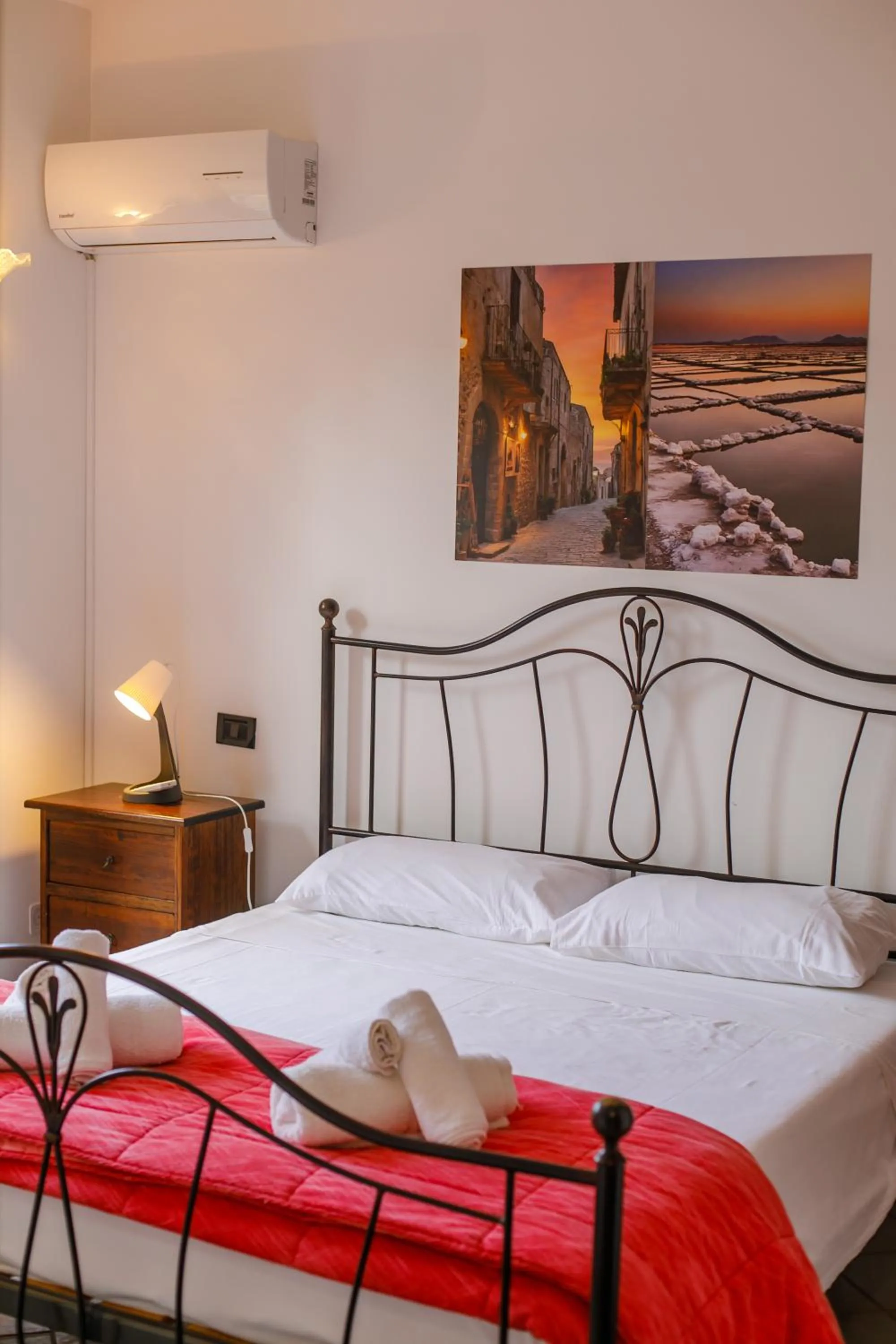 Bedroom, Bed in SanVitoTour- Residence Il Baglio