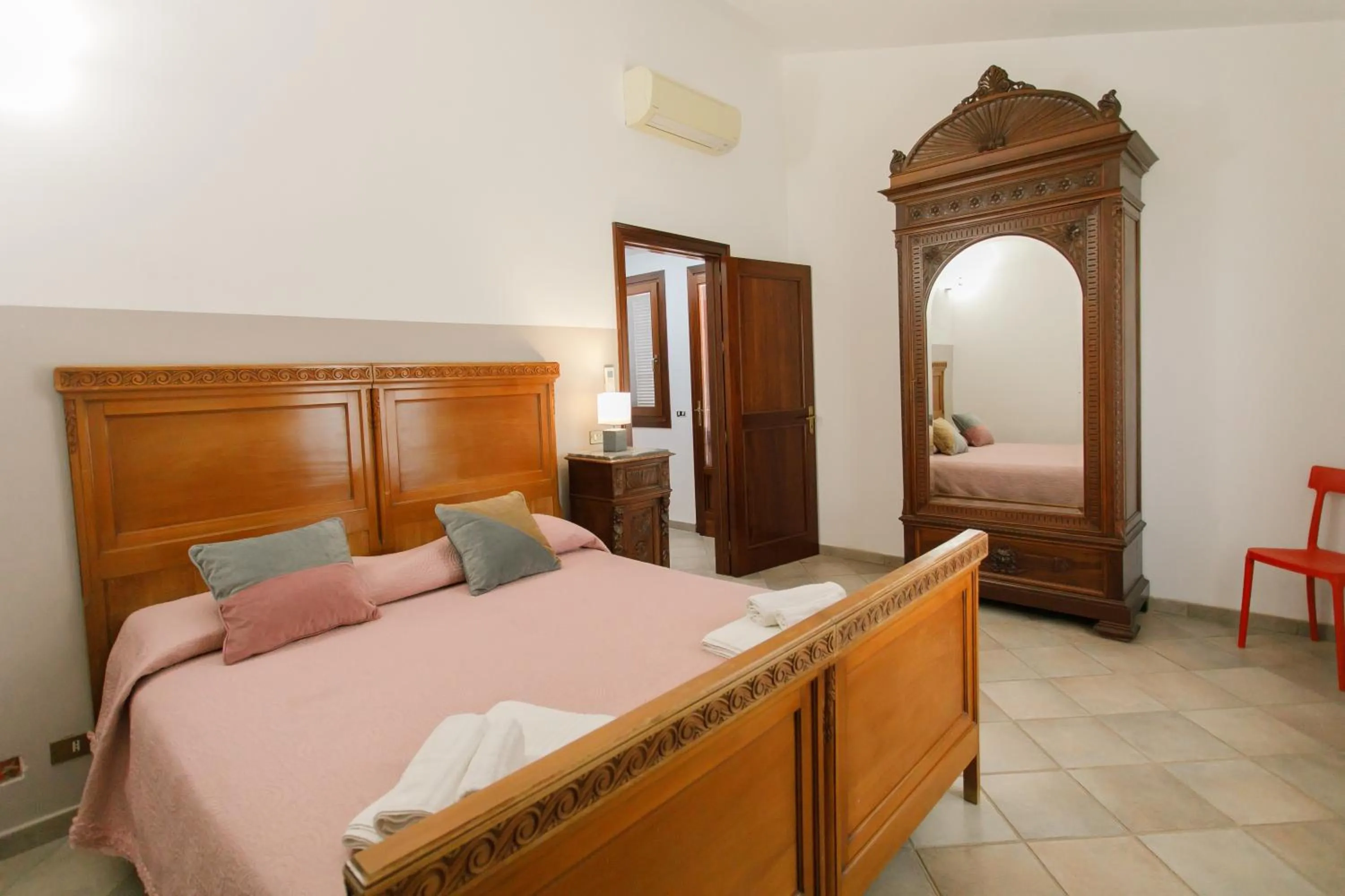 Bedroom, Bed in SanVitoTour- Residence Il Baglio