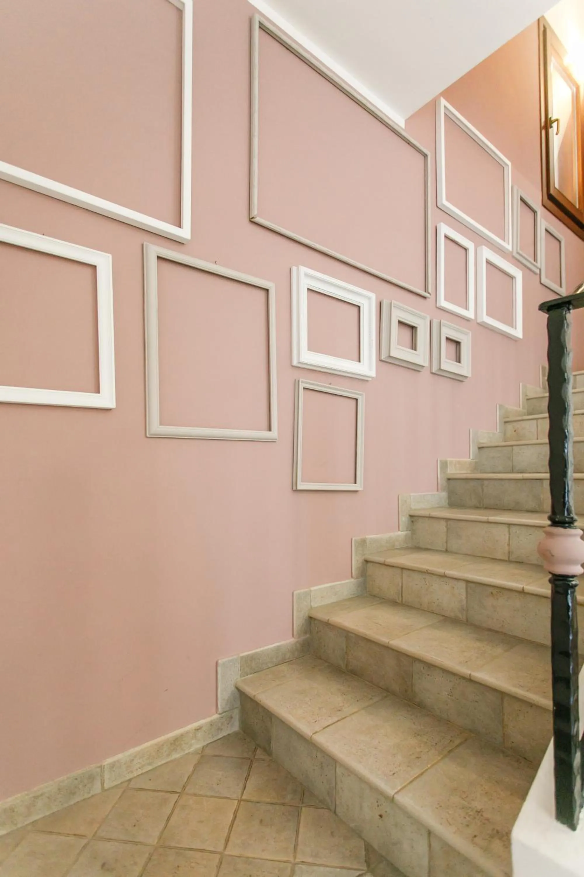 Decorative detail in SanVitoTour- Residence Il Baglio