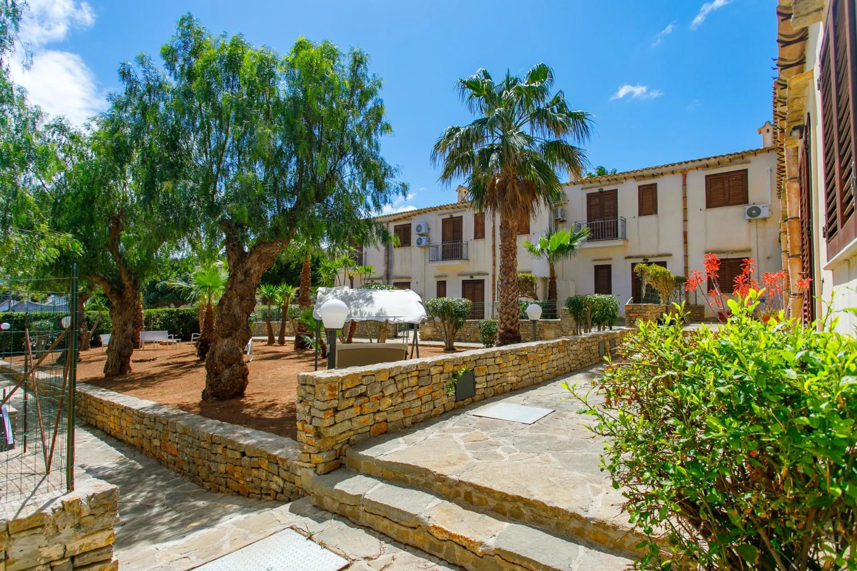 Garden in SanVitoTour- Residence Il Baglio