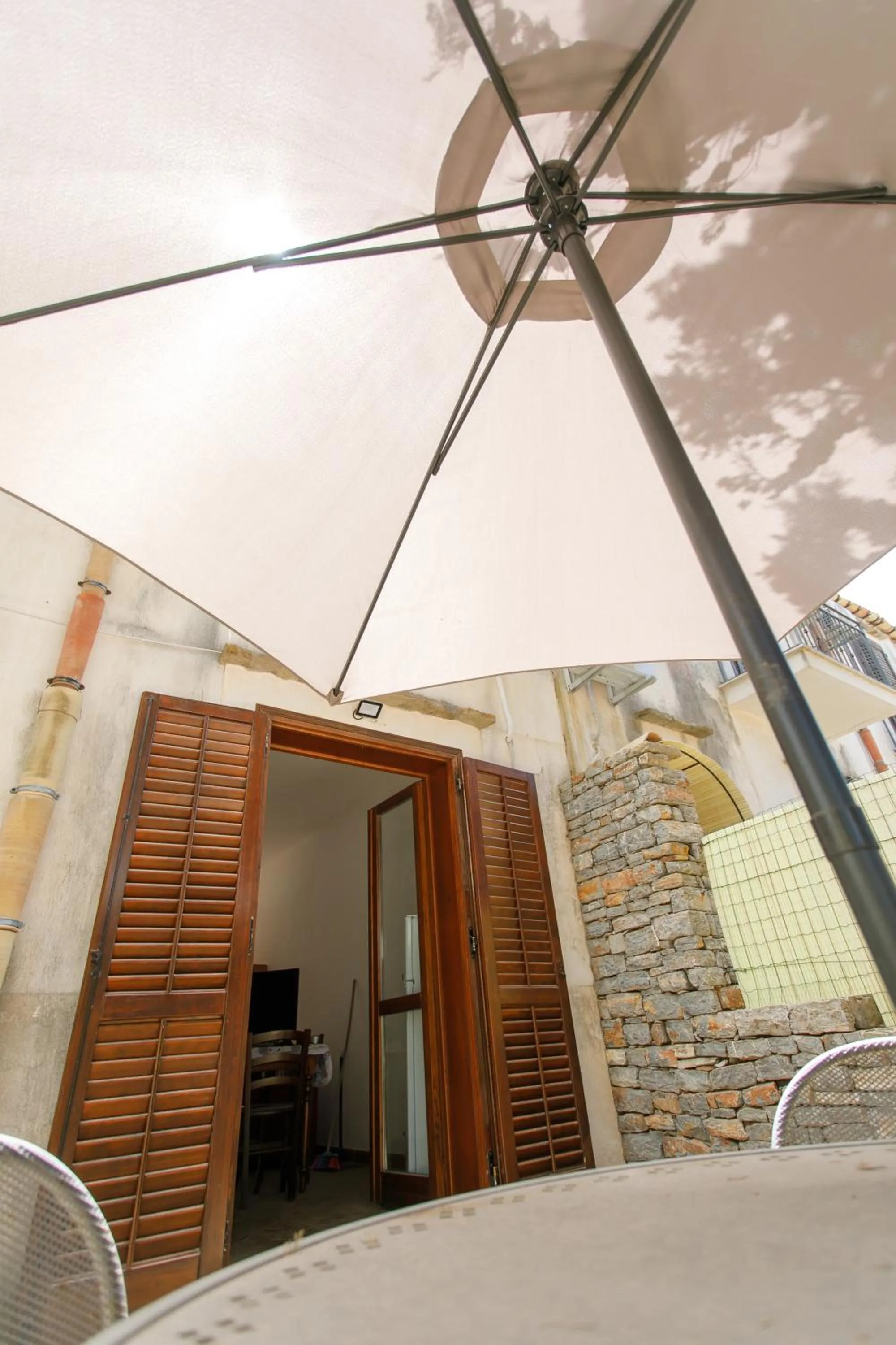 Patio in SanVitoTour- Residence Il Baglio