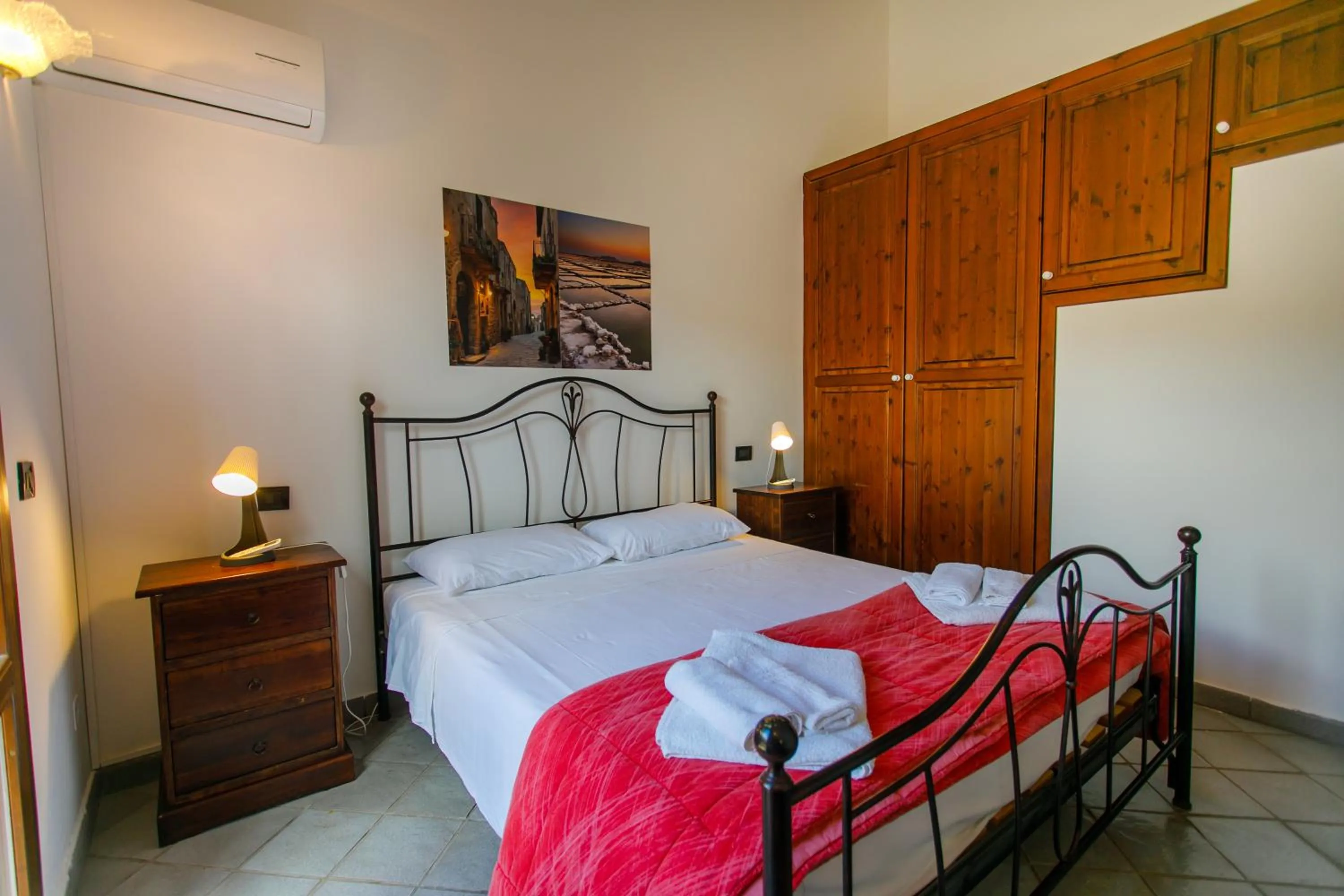 Bedroom, Bed in SanVitoTour- Residence Il Baglio