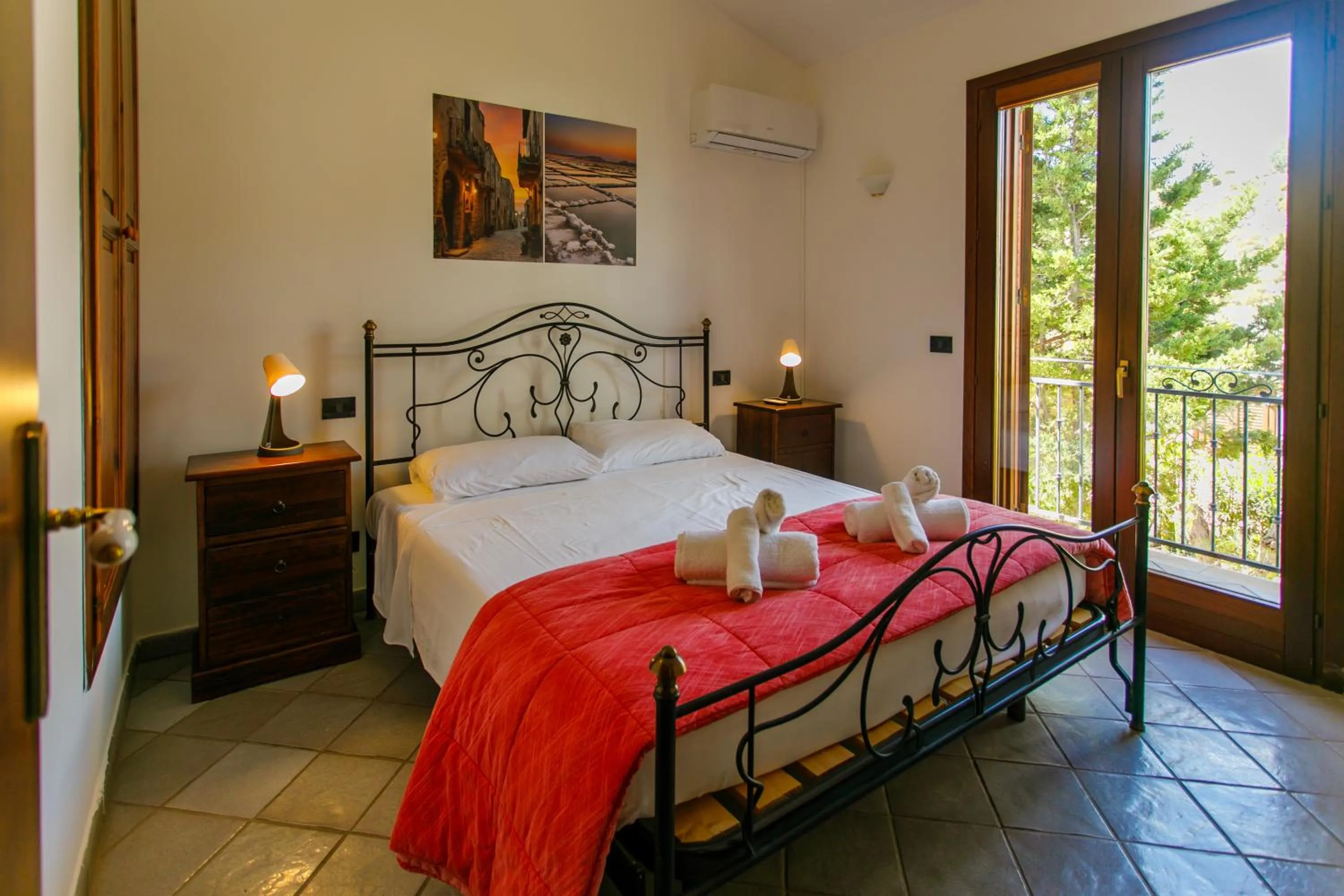 Bedroom, Bed in SanVitoTour- Residence Il Baglio