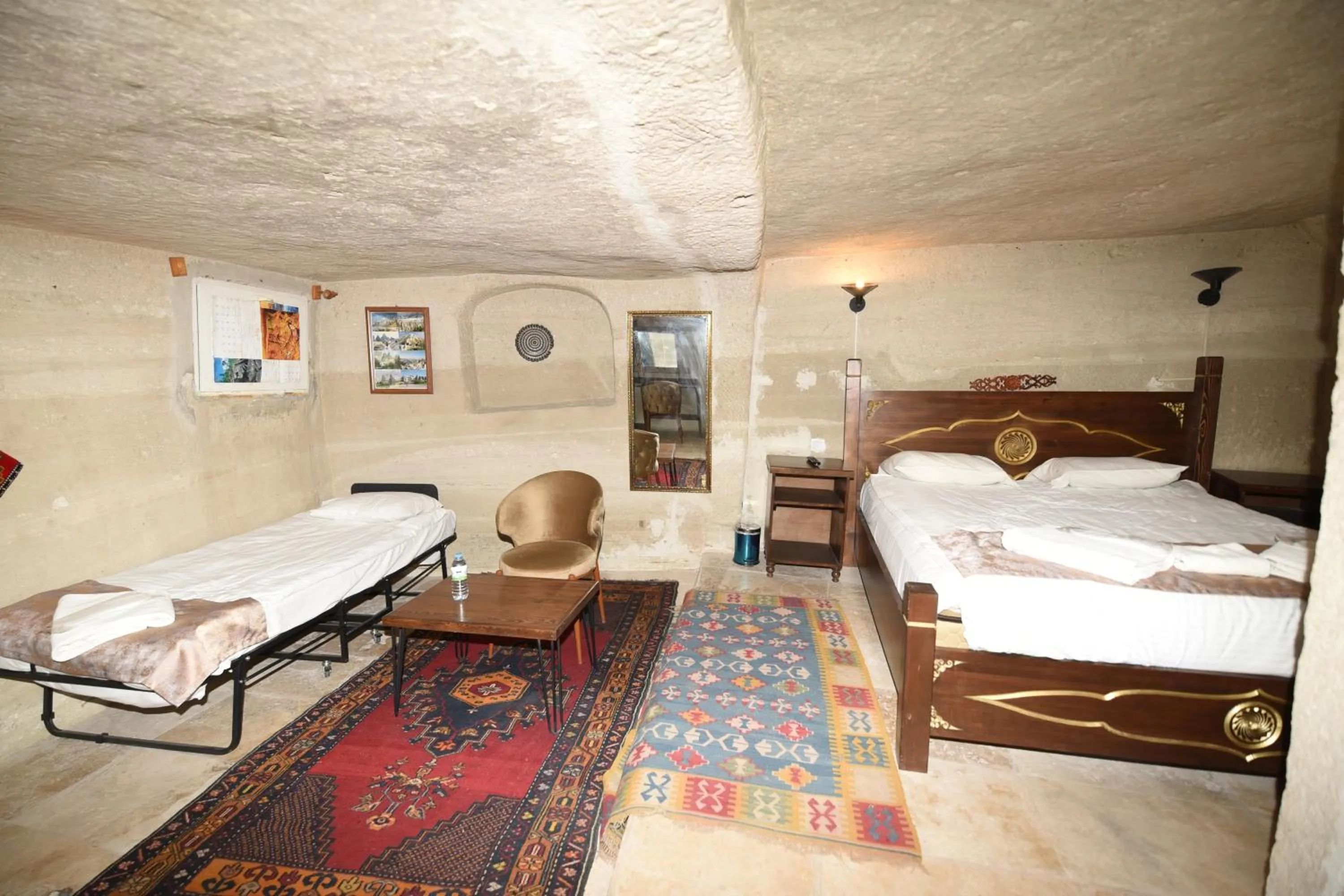 Bed in Peri Cave Hotel