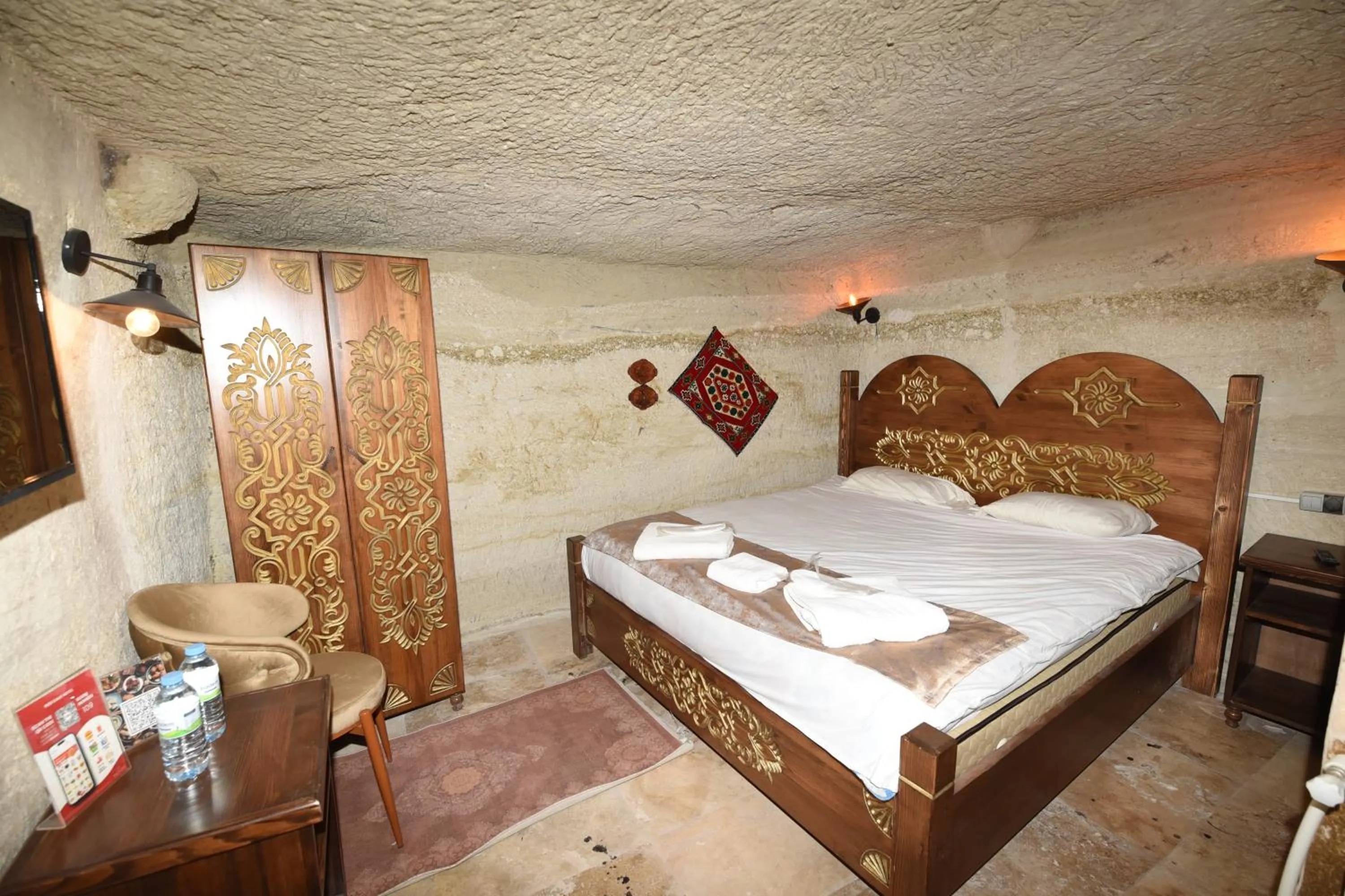 Bed in Peri Cave Hotel
